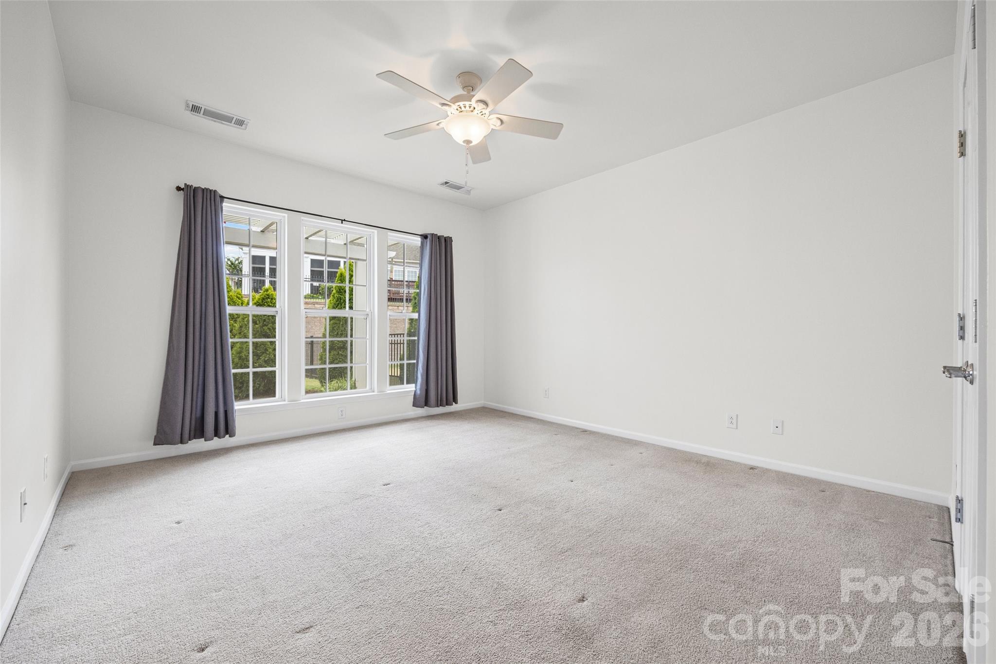 2027 Maned Goose Court Property Photo 17