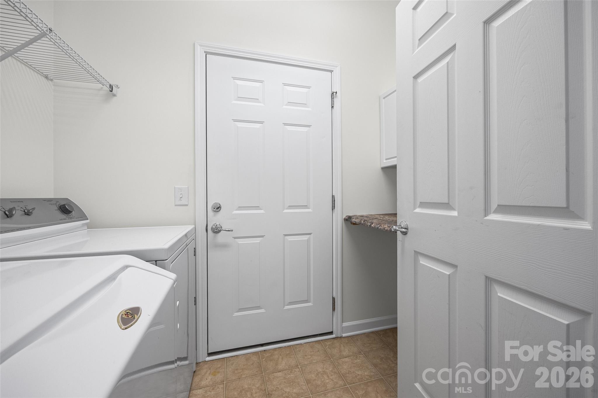 2027 Maned Goose Court Property Photo 23