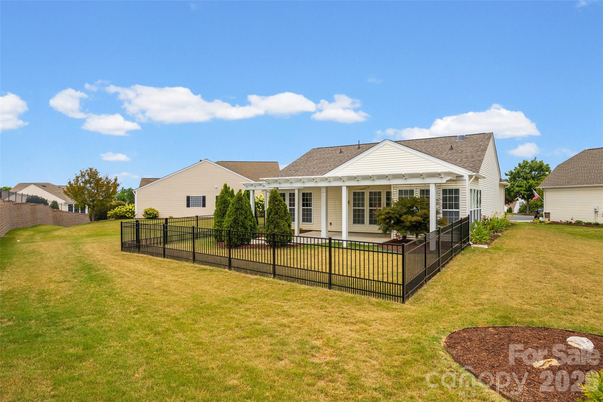 2027 Maned Goose Court Property Photo 27
