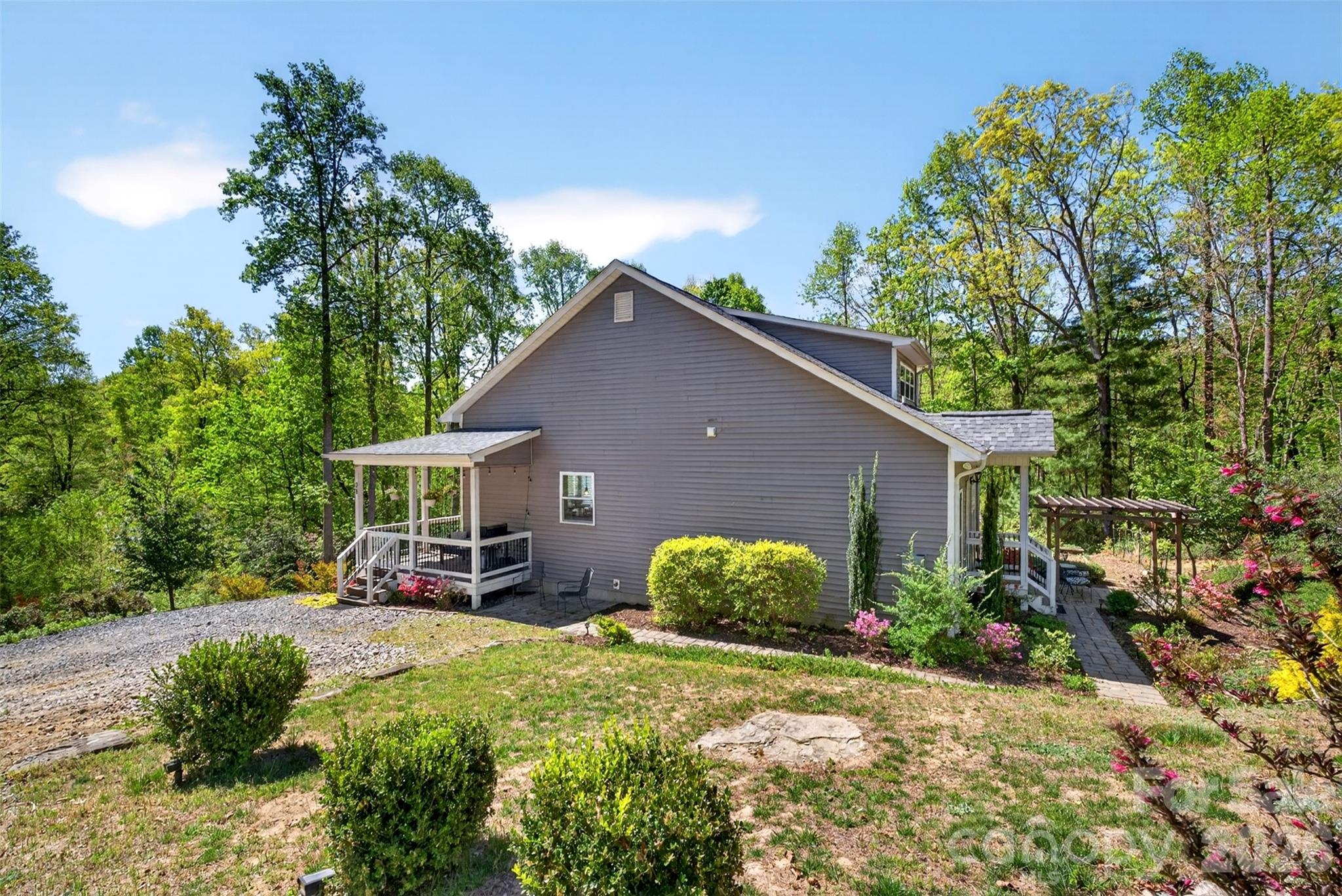 38 Pine Hill Road Property Photo 6