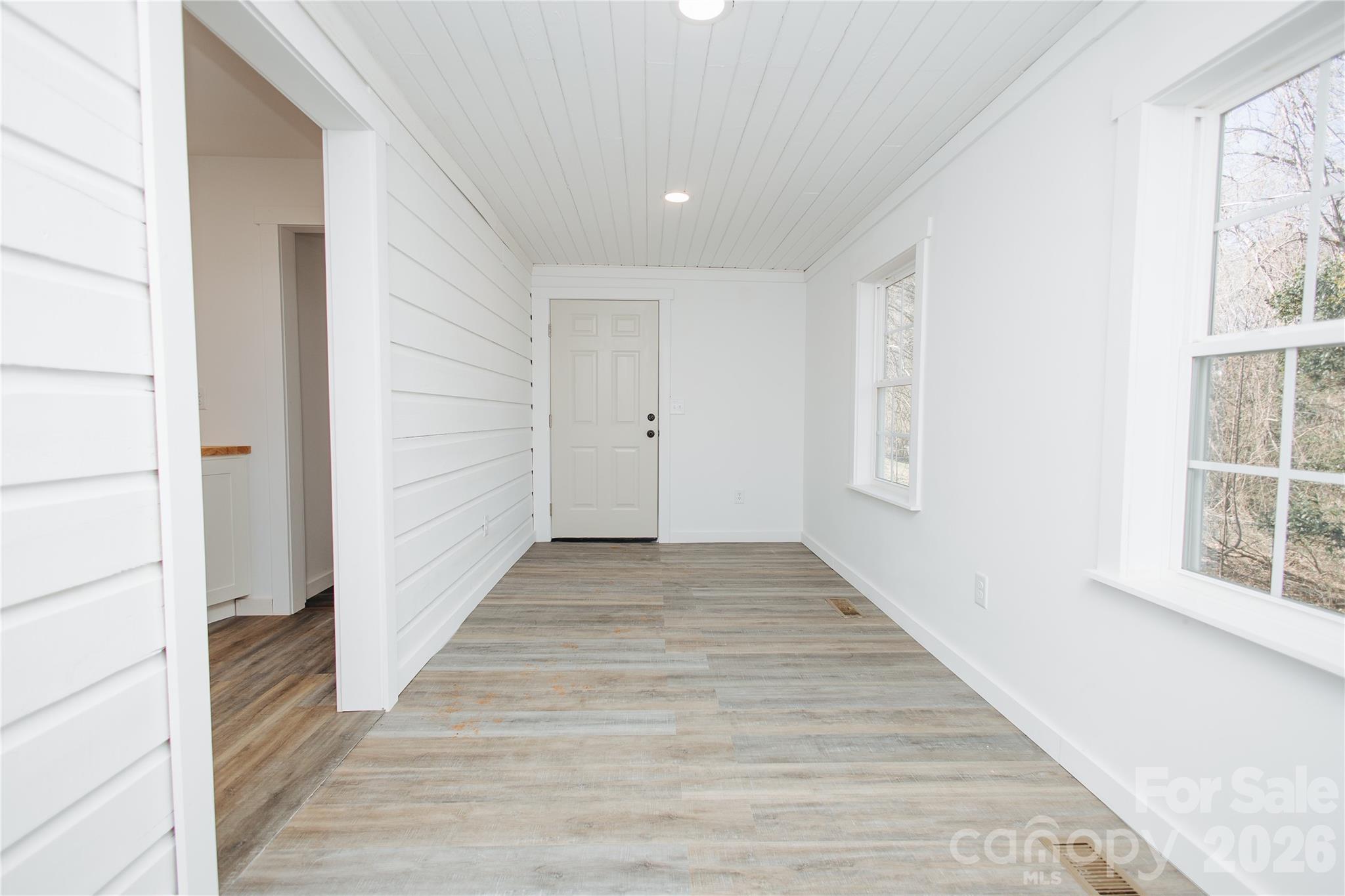 245 Carolina Avenue Property Photo 6