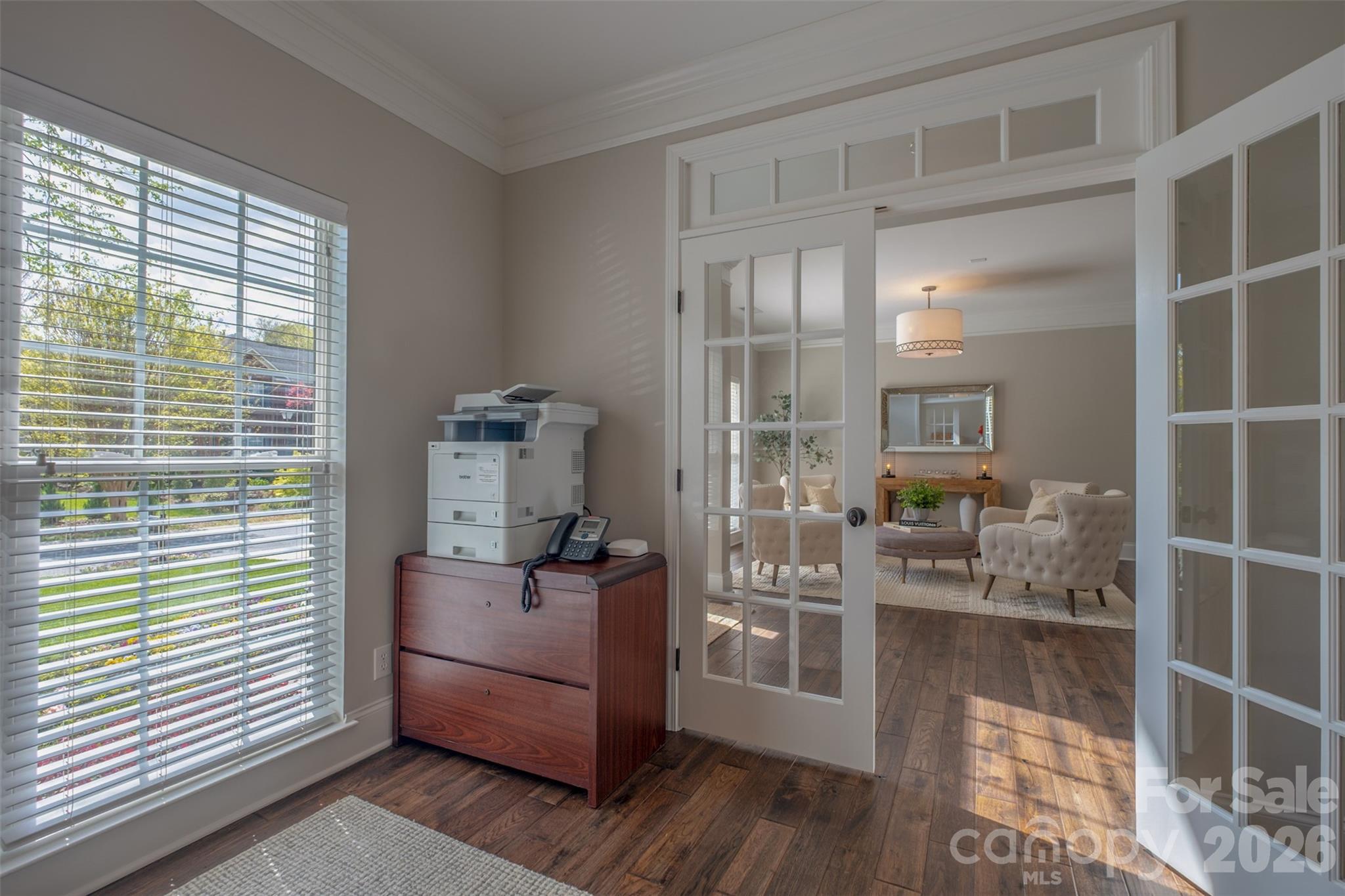 913 Grayscroft Drive Property Photo 14