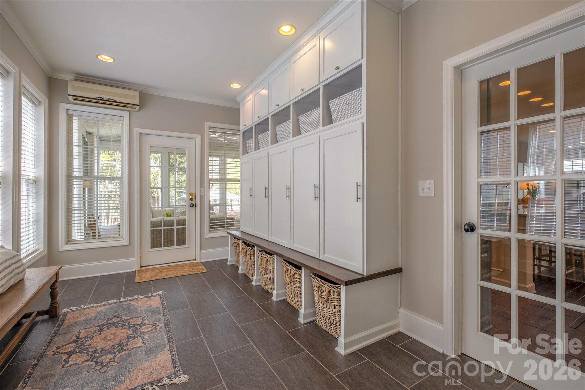 913 Grayscroft Drive Property Photo 25