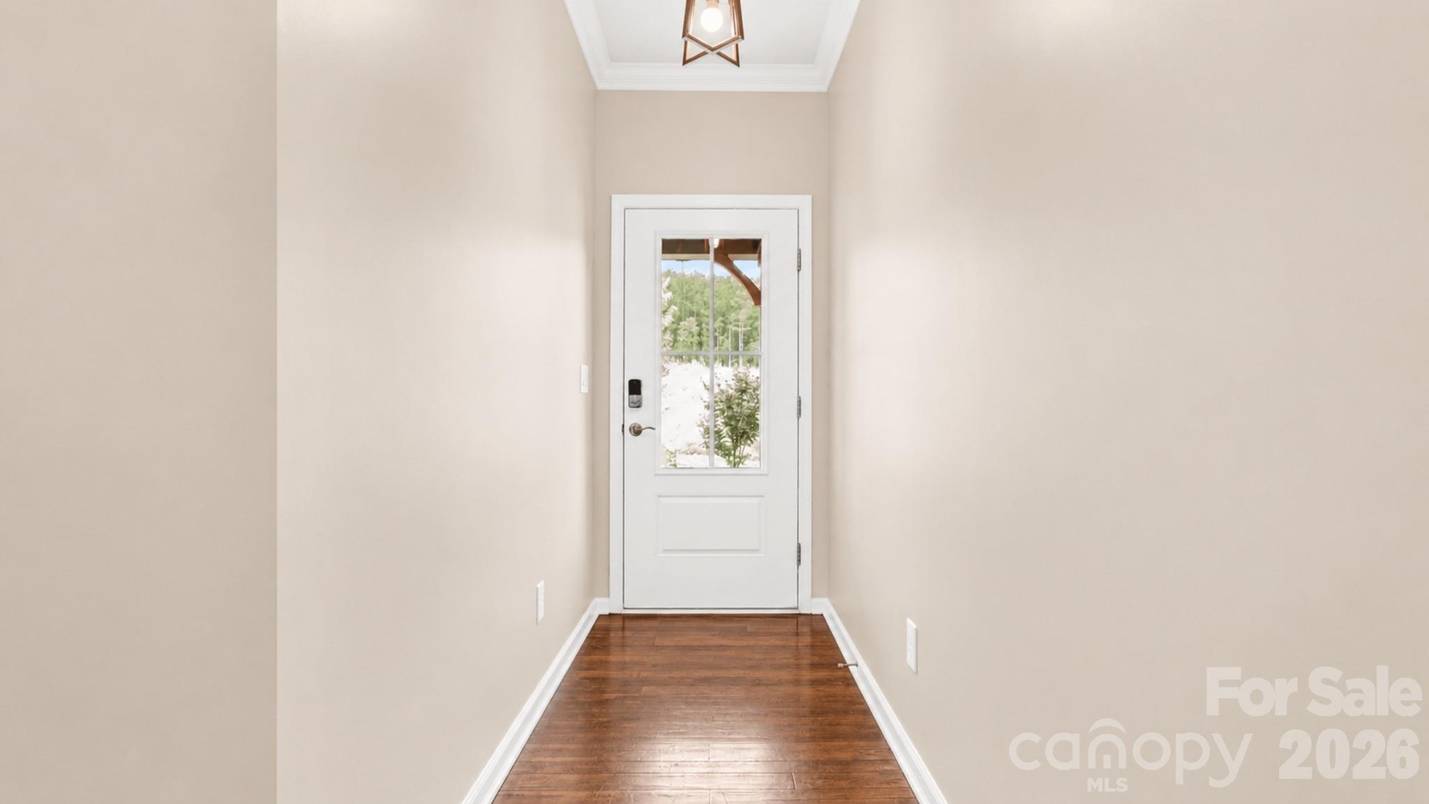 5129 Looking Glass Trail Property Photo 6