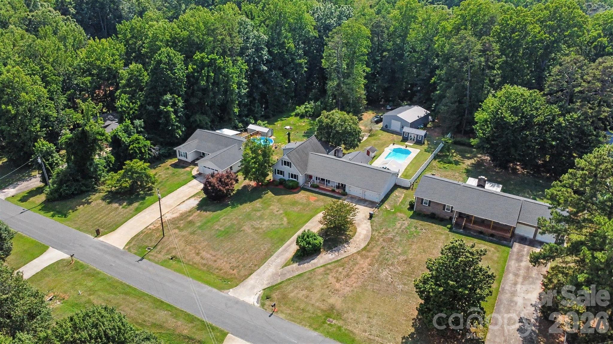 220 Roger Drive Property Photo 37