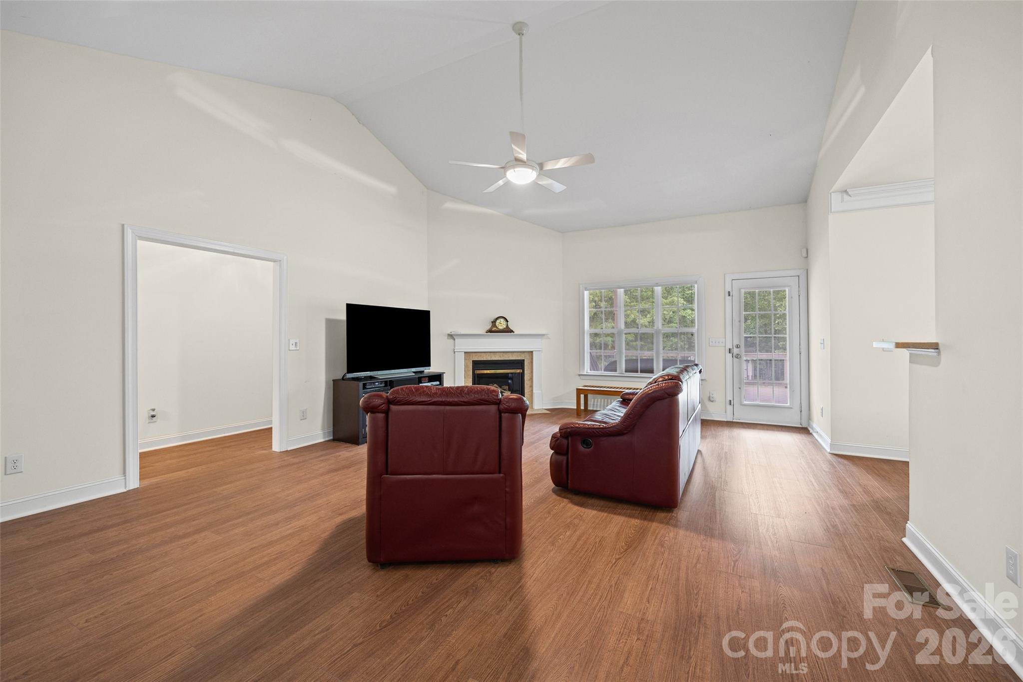 8809 Nellie Lane Property Photo 13