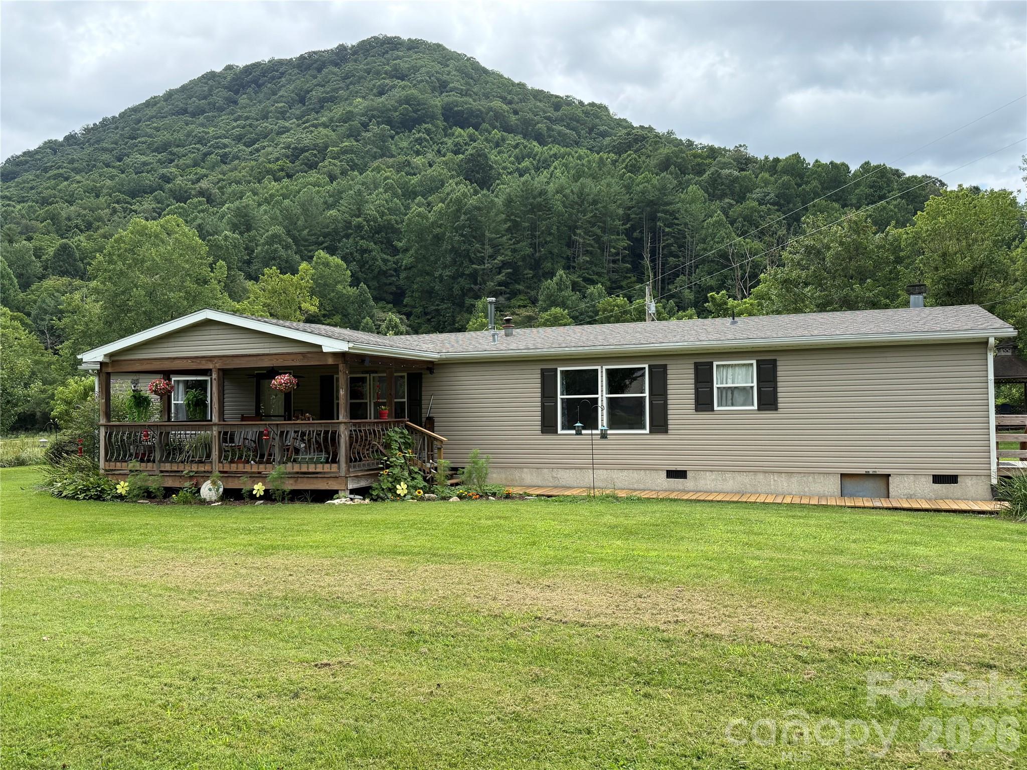 10755 Nc 209 Highway Property Photo 1
