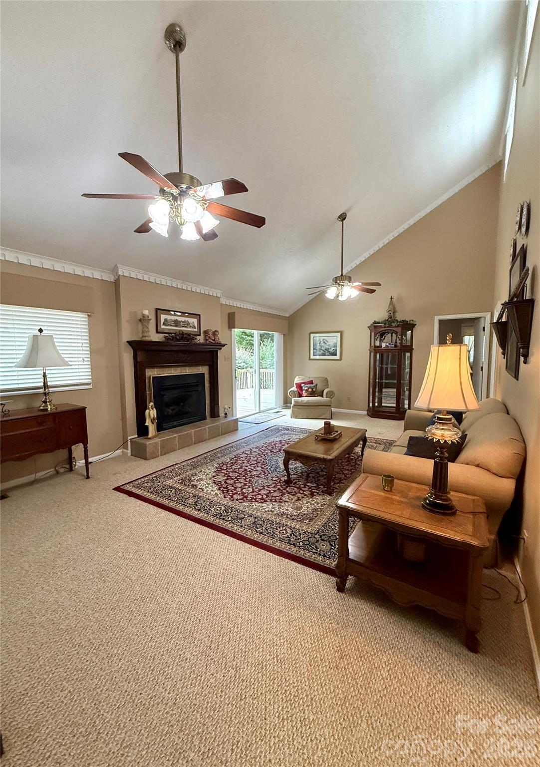 1100 Jennifer Lane Property Photo 7