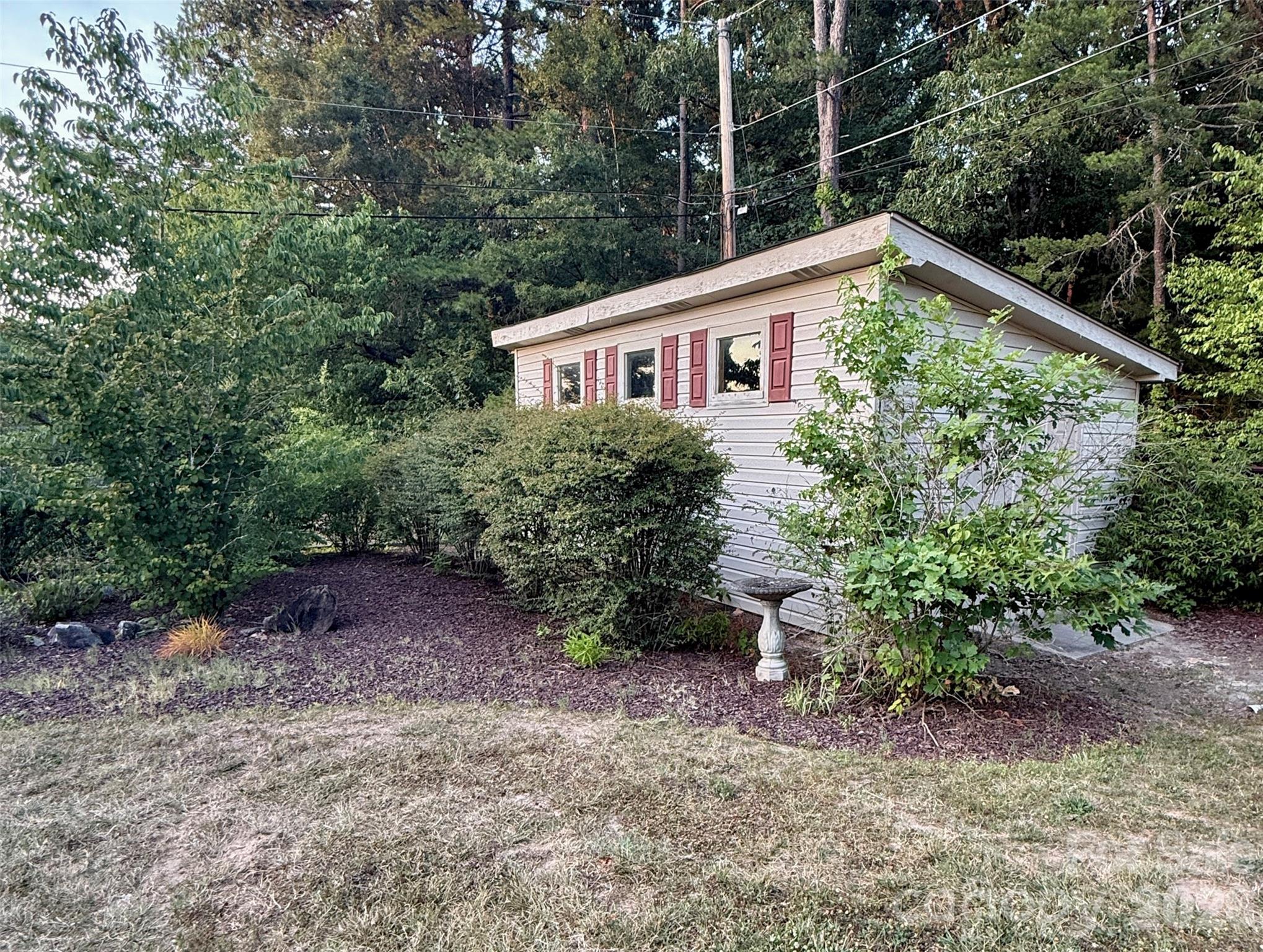 1100 Jennifer Lane Property Photo 27