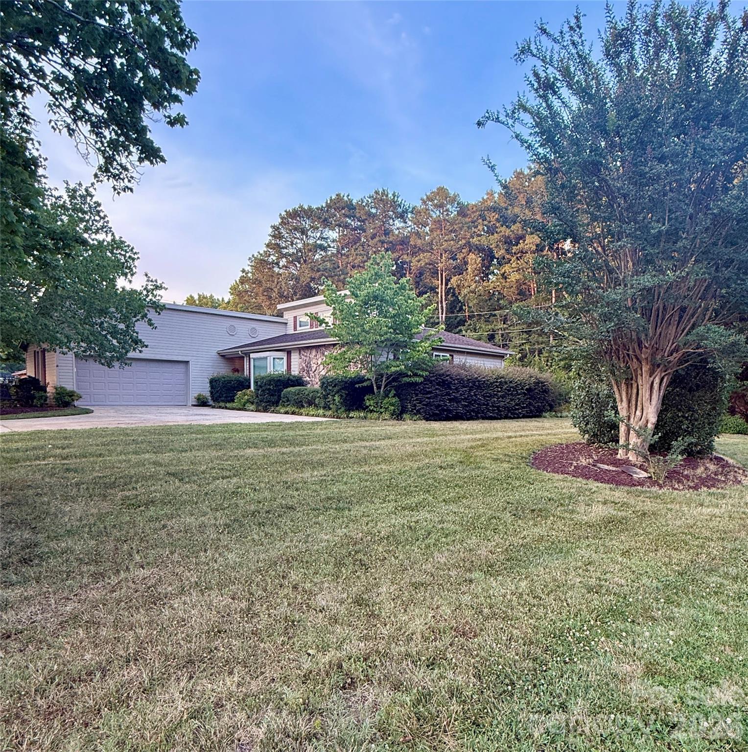 1100 Jennifer Lane Property Photo 32