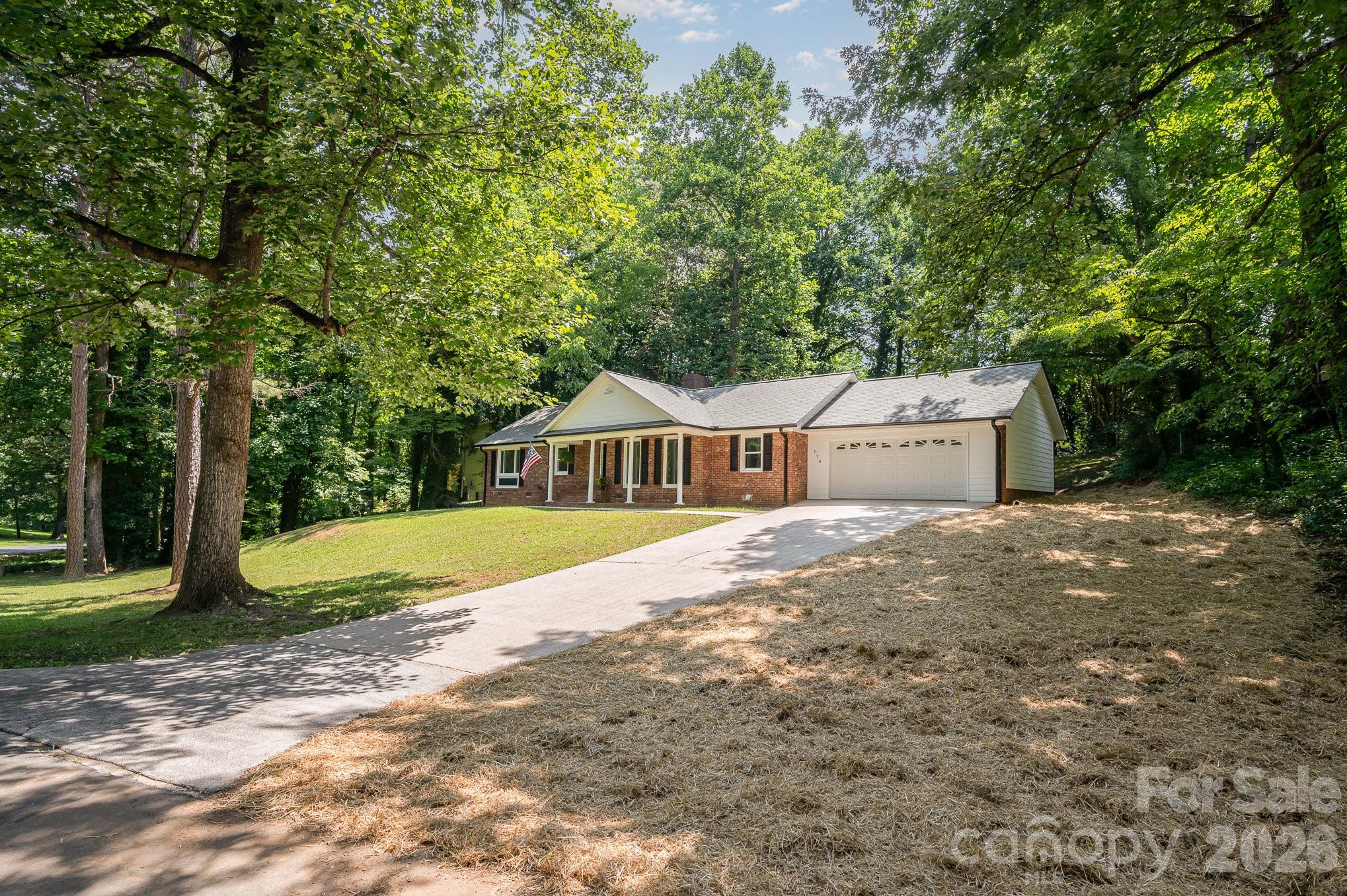 114 Elmwood Drive Property Photo 3