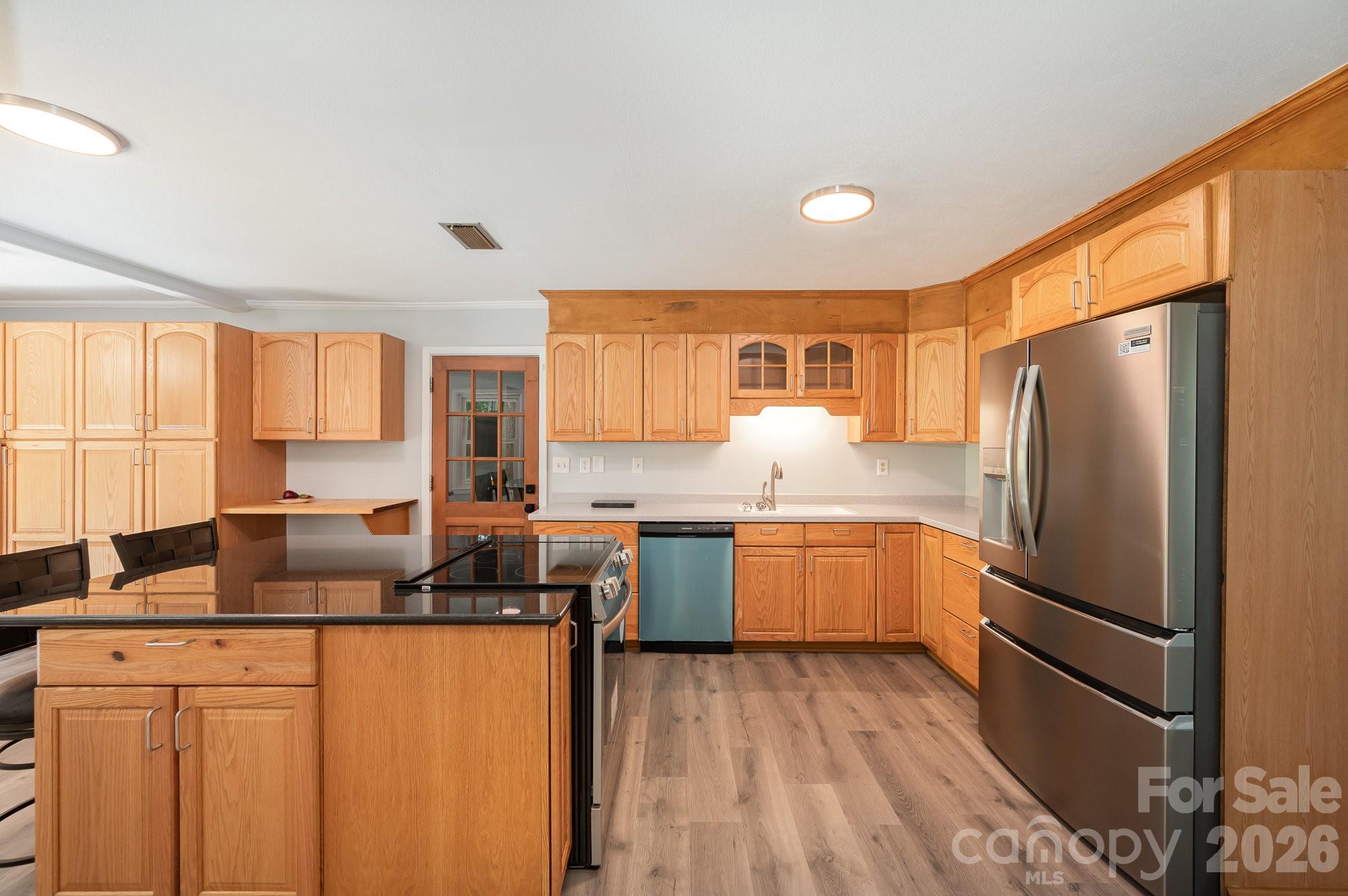 114 Elmwood Drive Property Photo 12