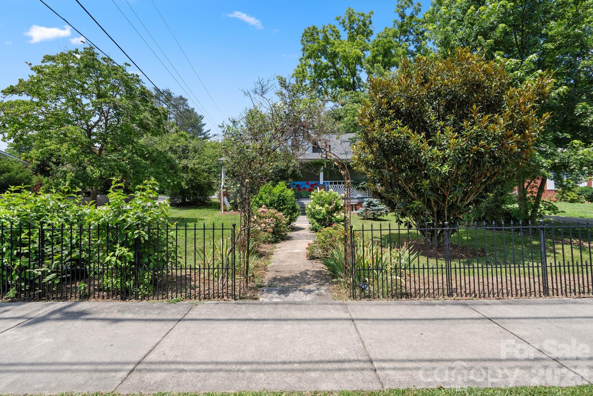 49 Church Street Property Photo 4