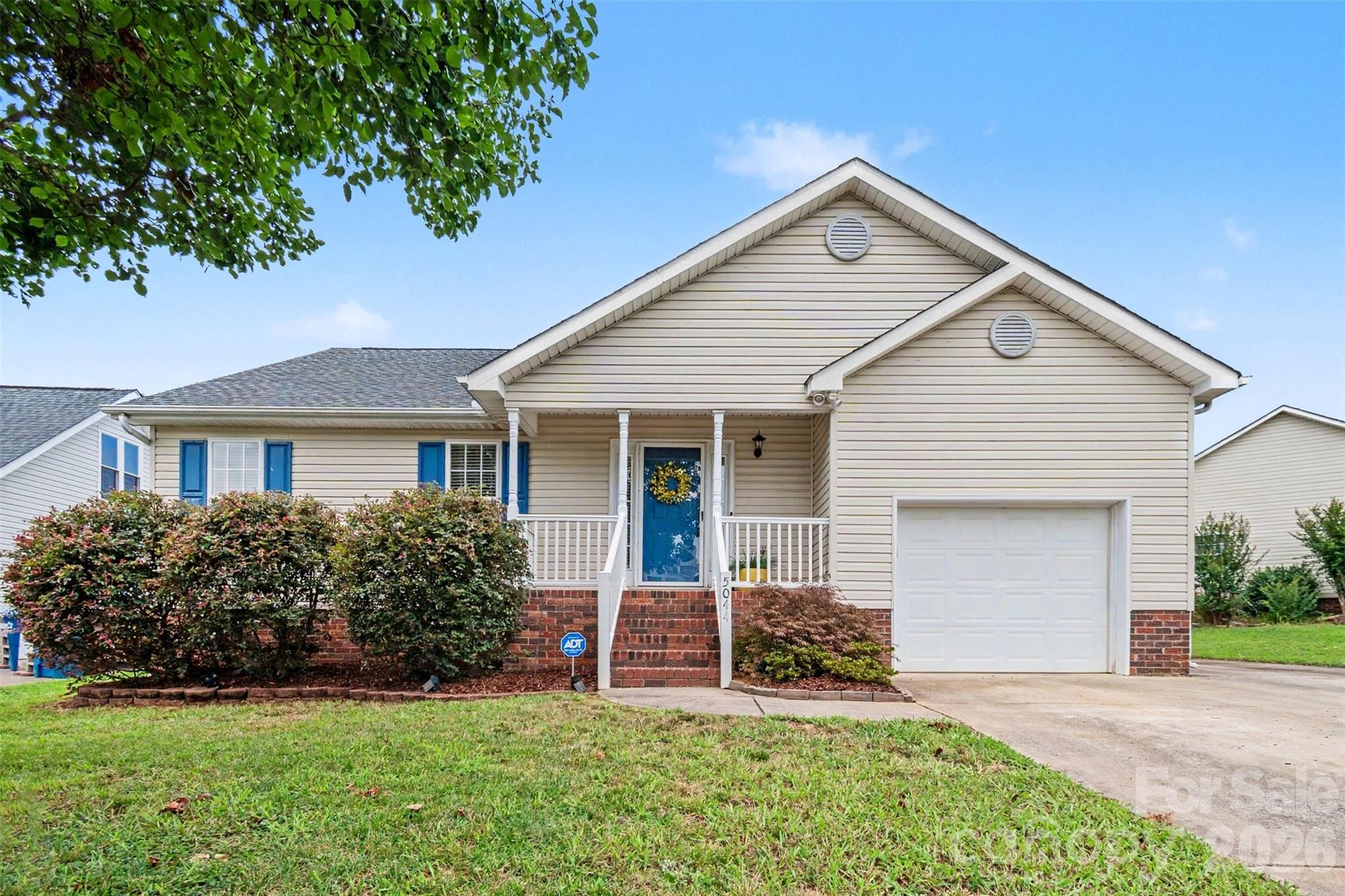 5044 Daffodil Lane Property Photo 1