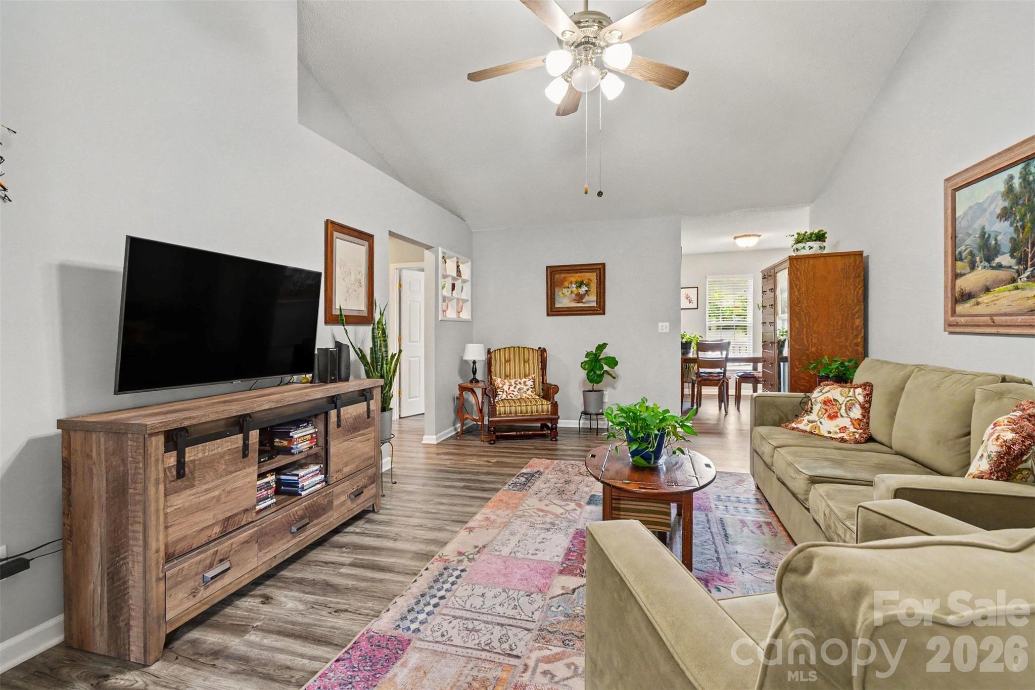 5044 Daffodil Lane Property Photo 5
