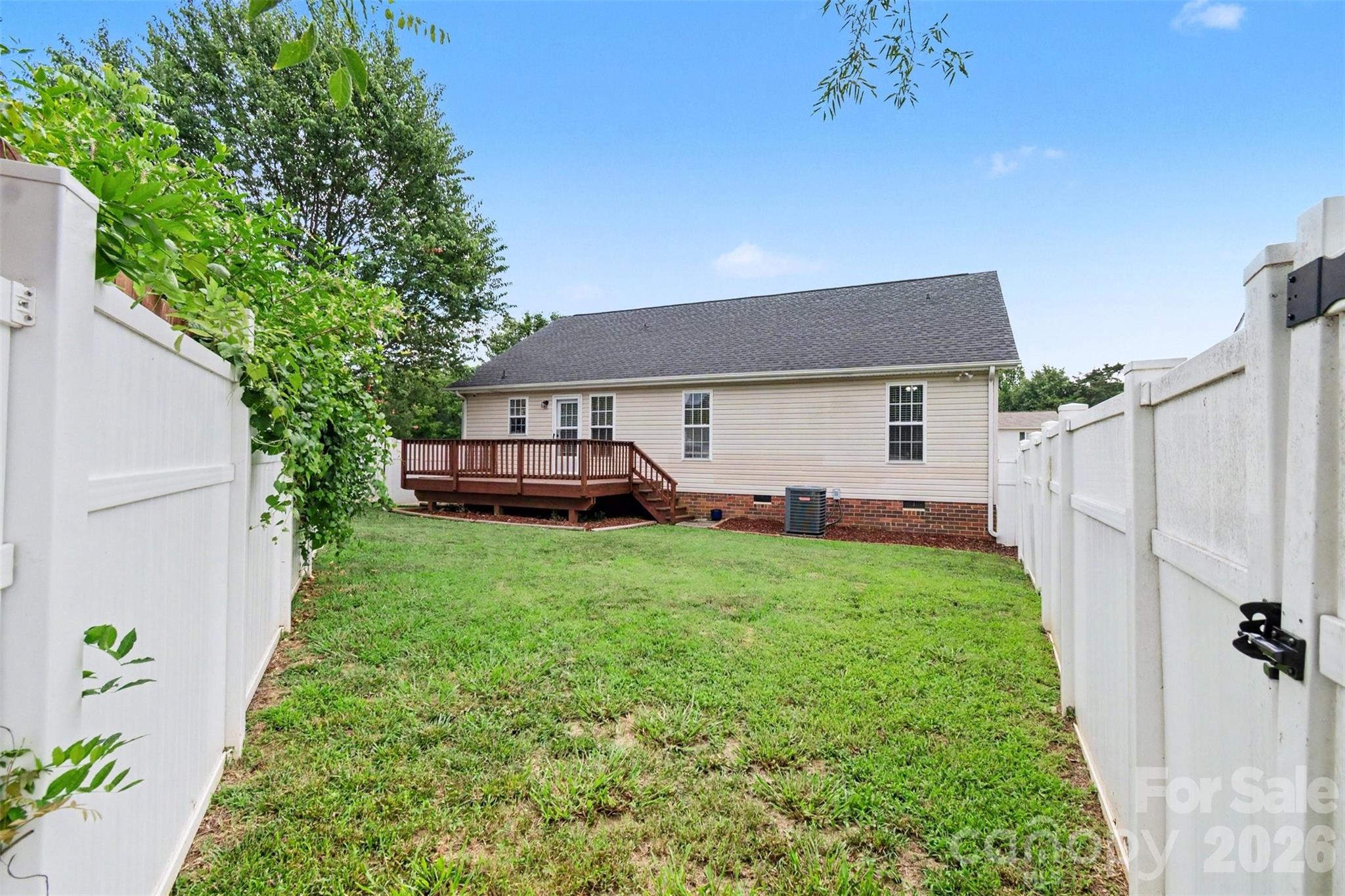 5044 Daffodil Lane Property Photo 23