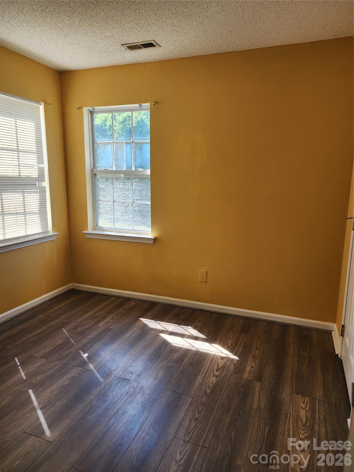2411 Celosia Drive Property Photo 14