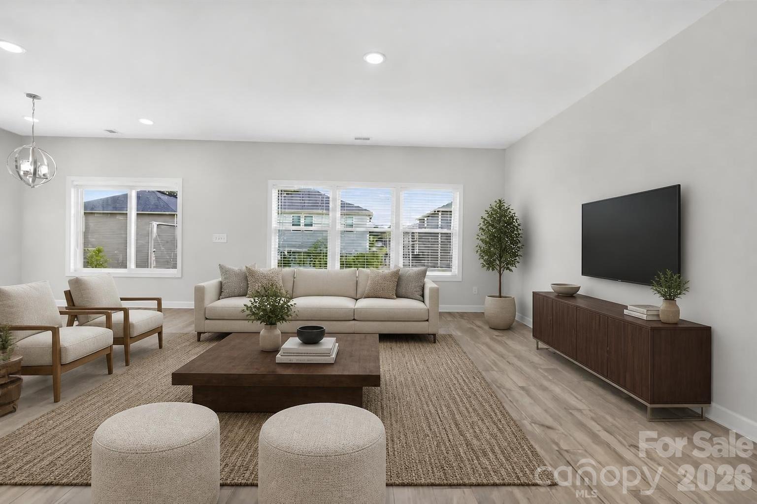 1041 Red Apple Street Property Photo 5