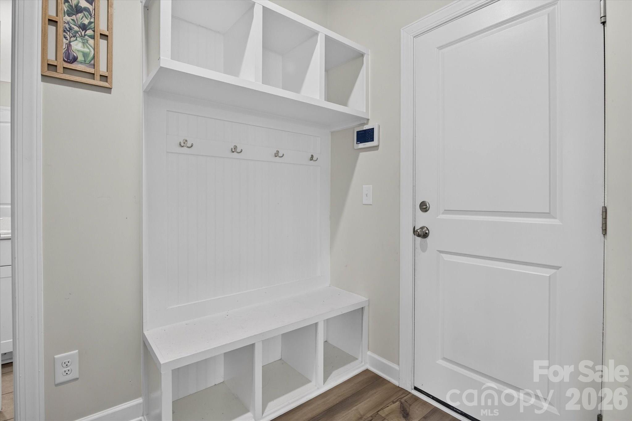 1041 Red Apple Street Property Photo 6