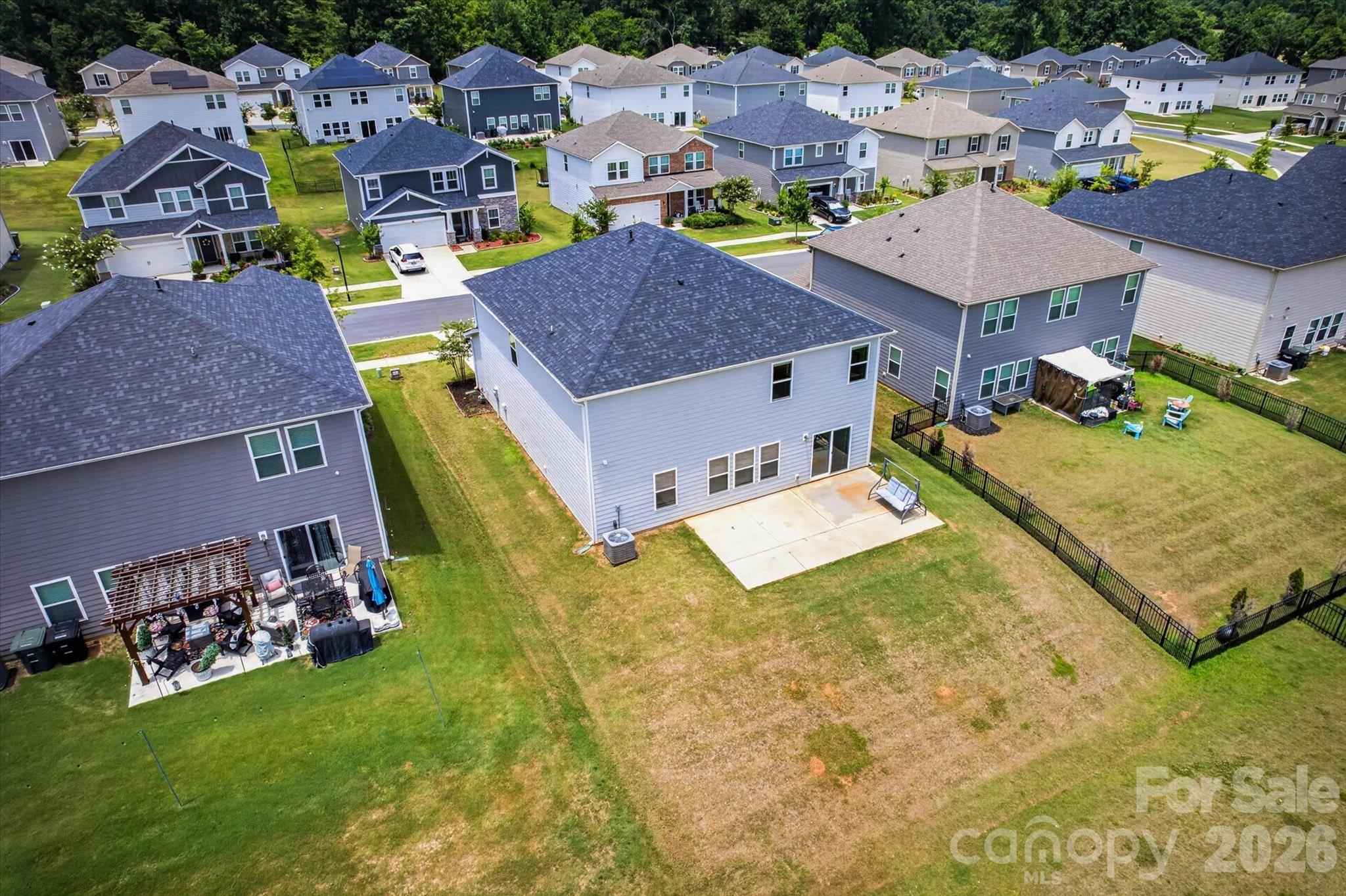 1041 Red Apple Street Property Photo 23