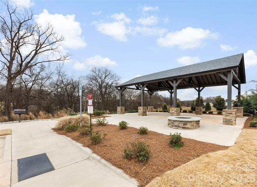 1041 Red Apple Street Property Photo 26