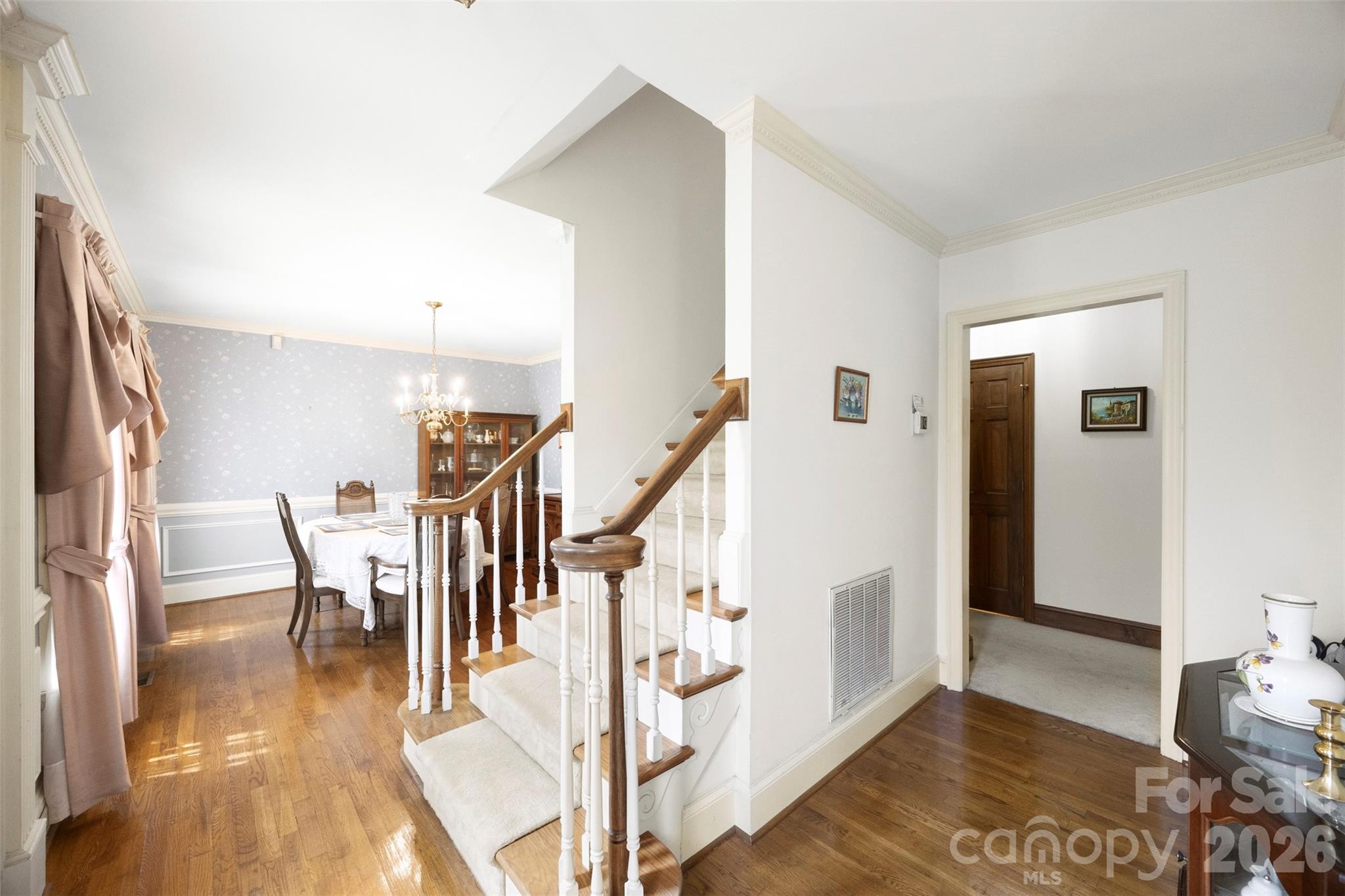 1568 Wheaton Way Property Photo 4