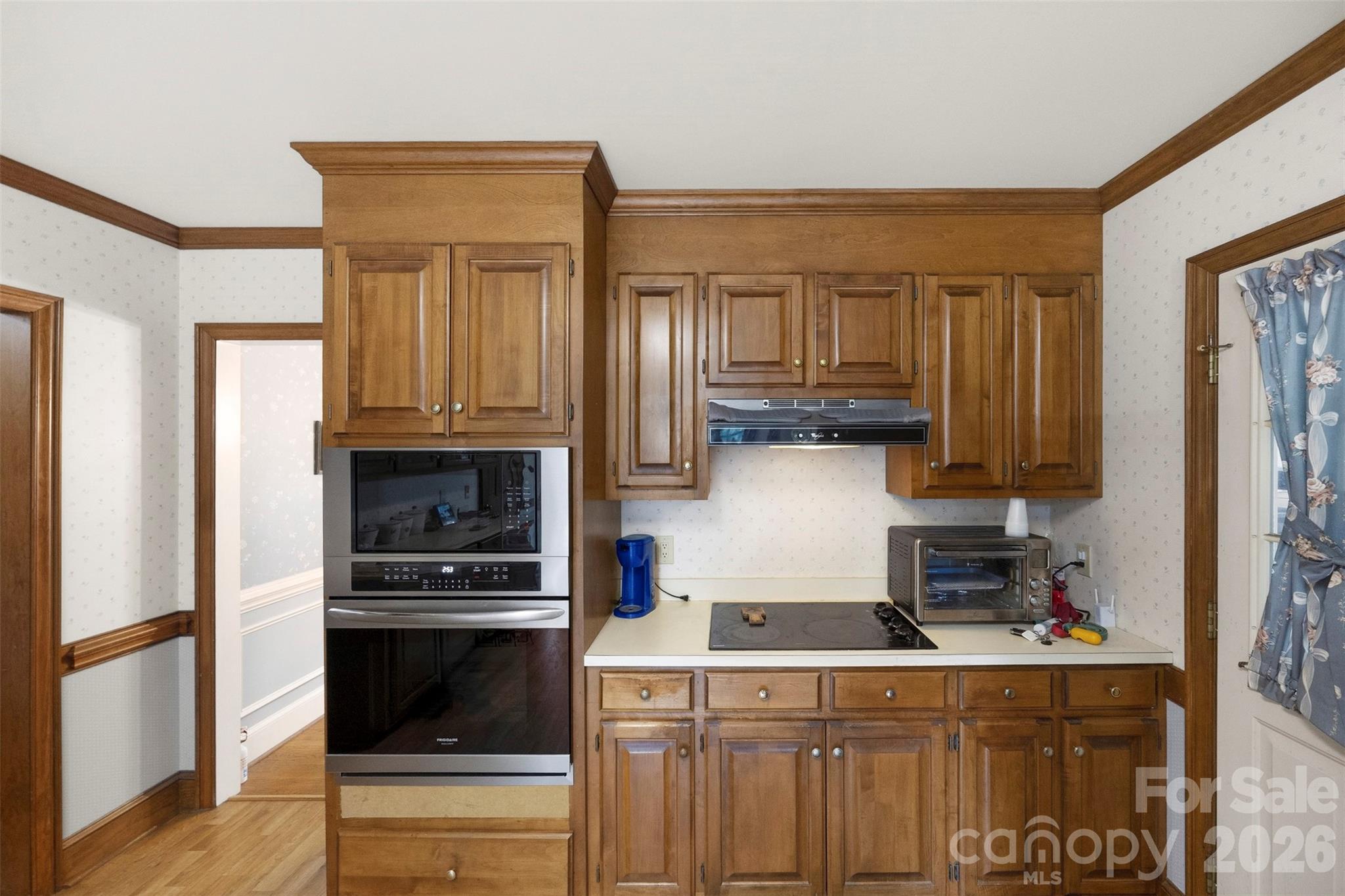 1568 Wheaton Way Property Photo 11