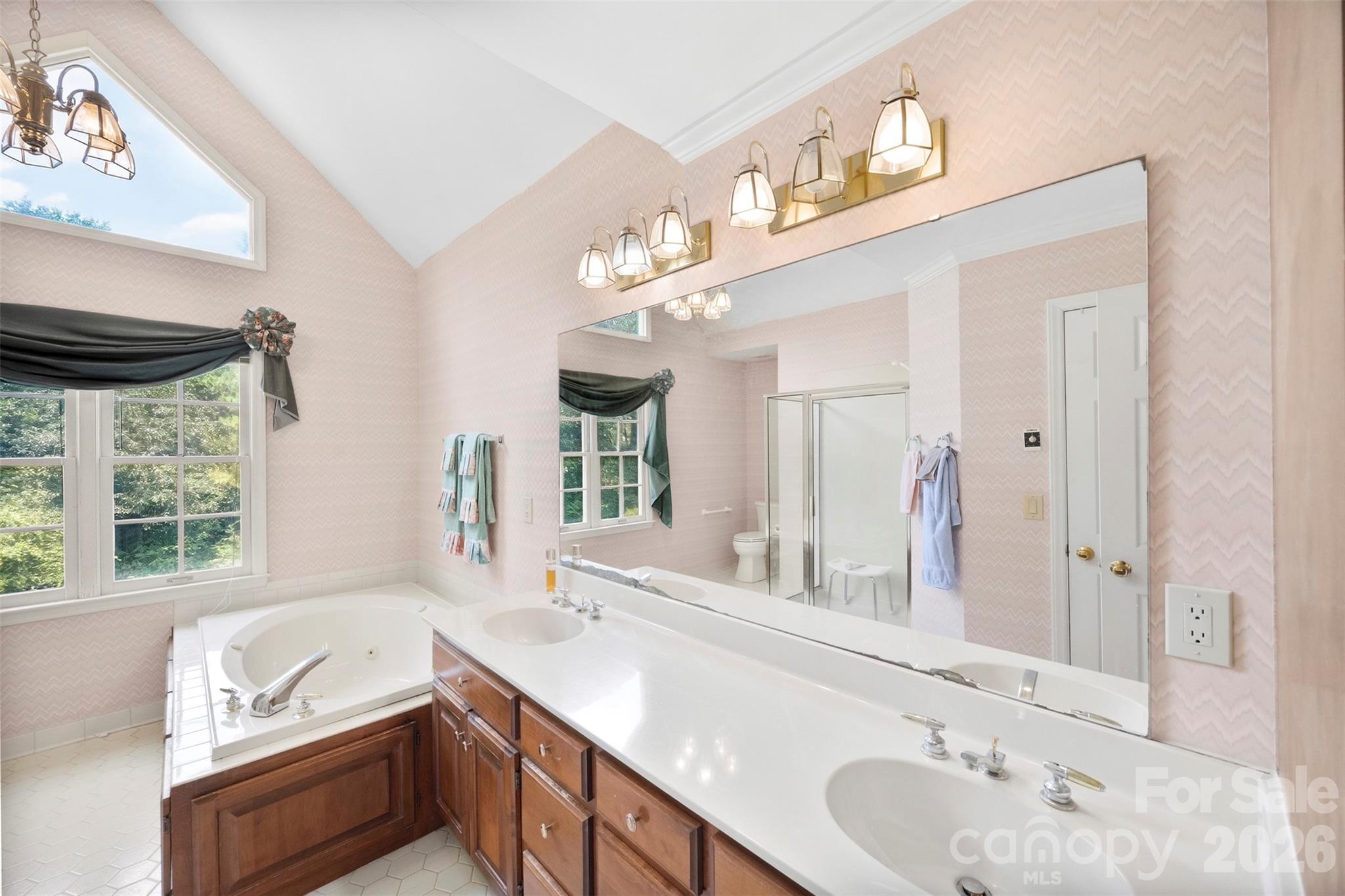 1568 Wheaton Way Property Photo 19