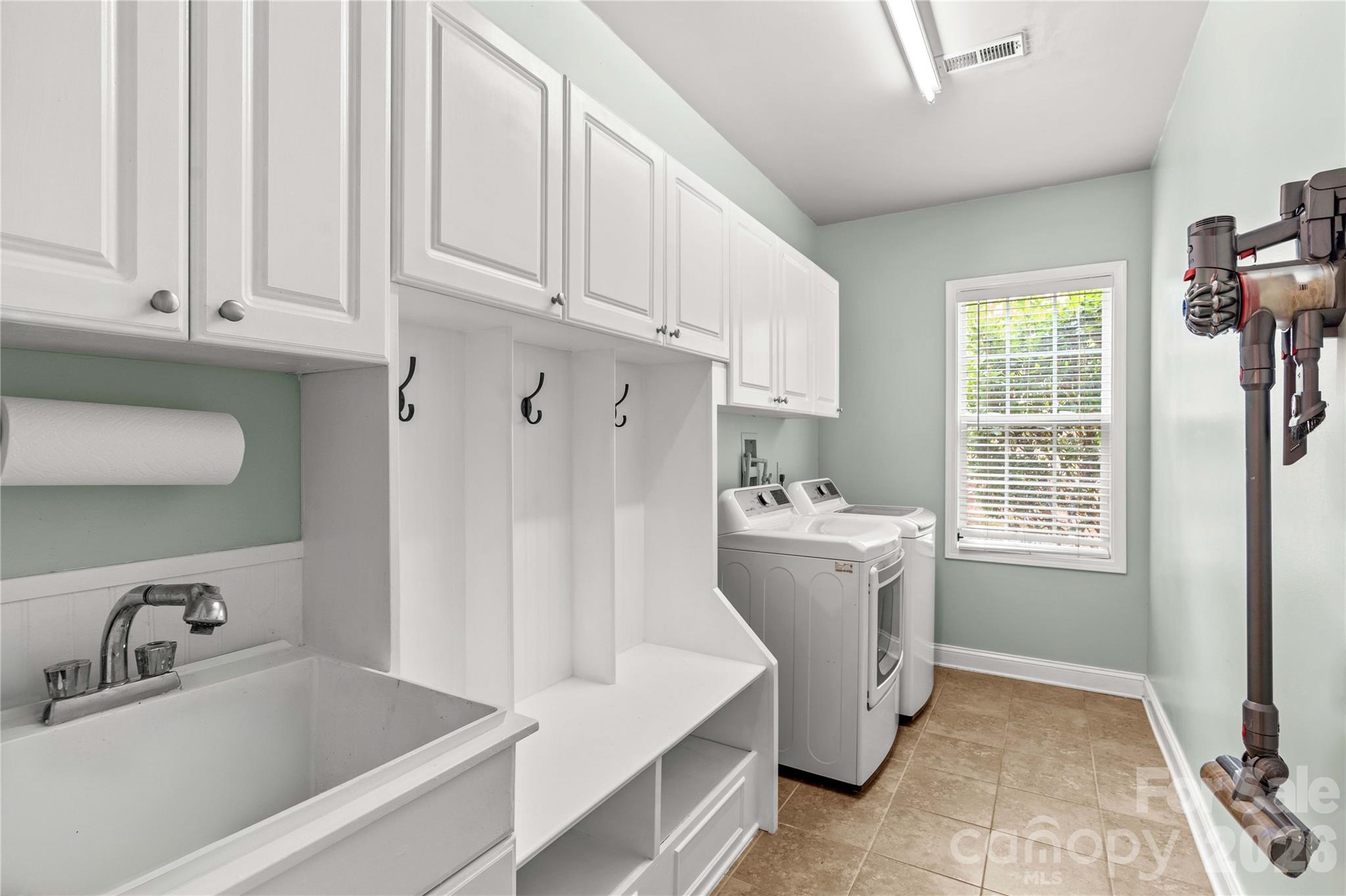 119 Middleton Place Property Photo 20
