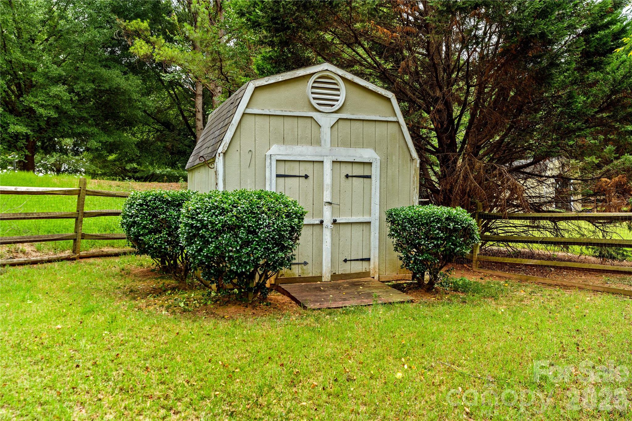 119 Middleton Place Property Photo 40