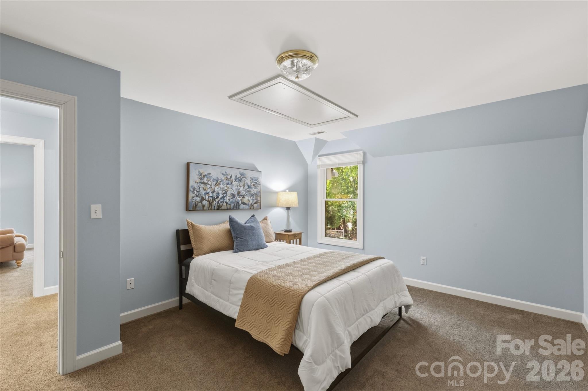 208 Kelly Court Property Photo 29