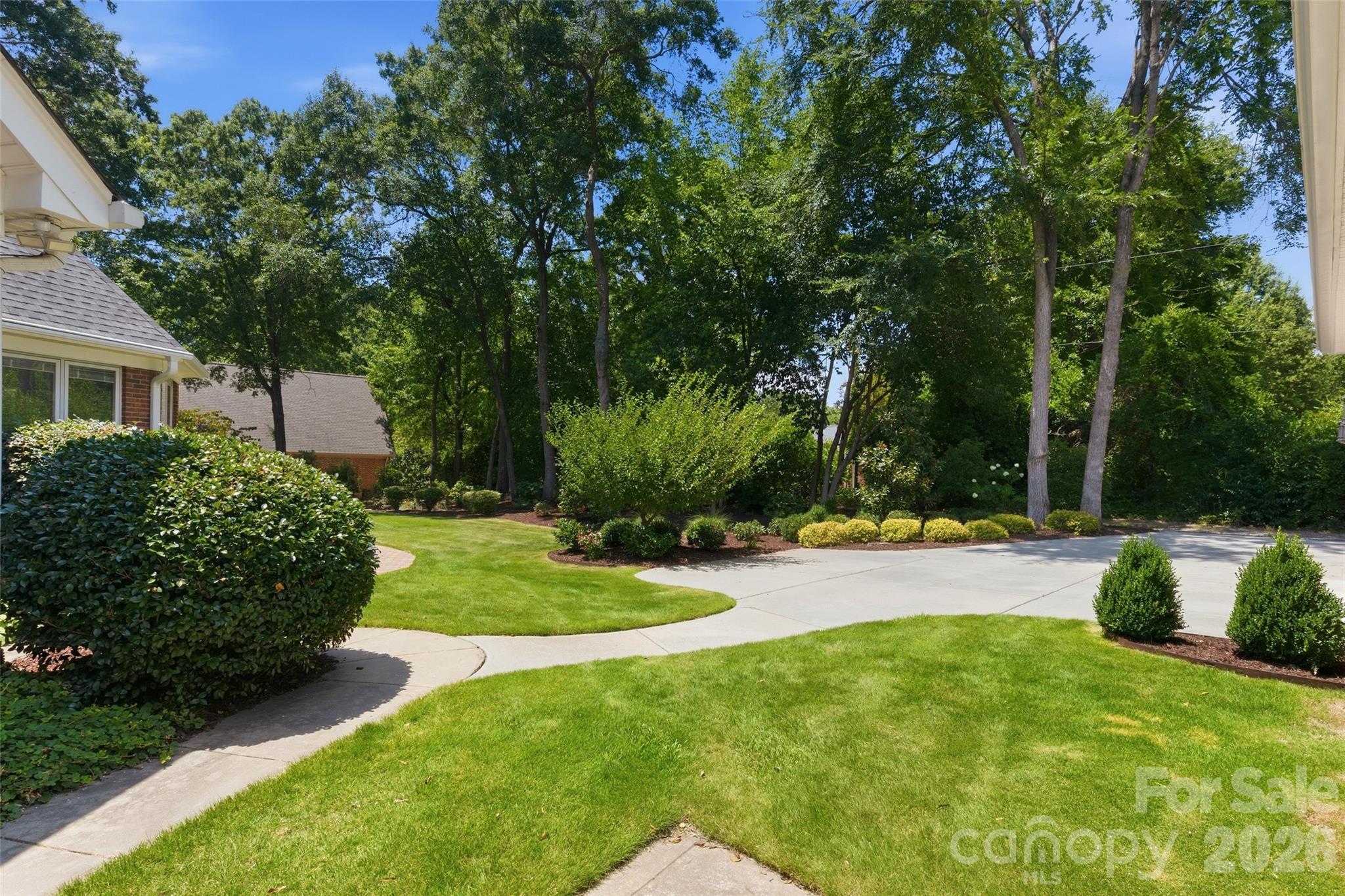 208 Kelly Court Property Photo 37