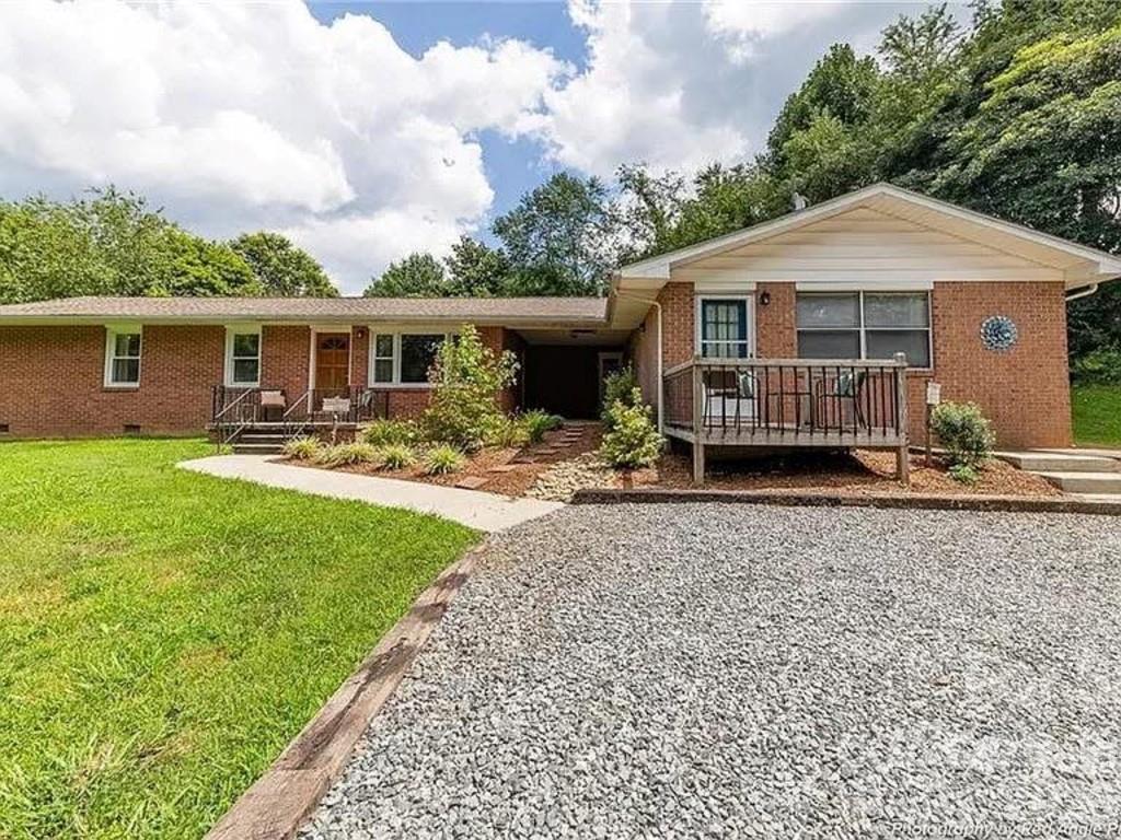 96 Rolling Hills Road Property Photo 1