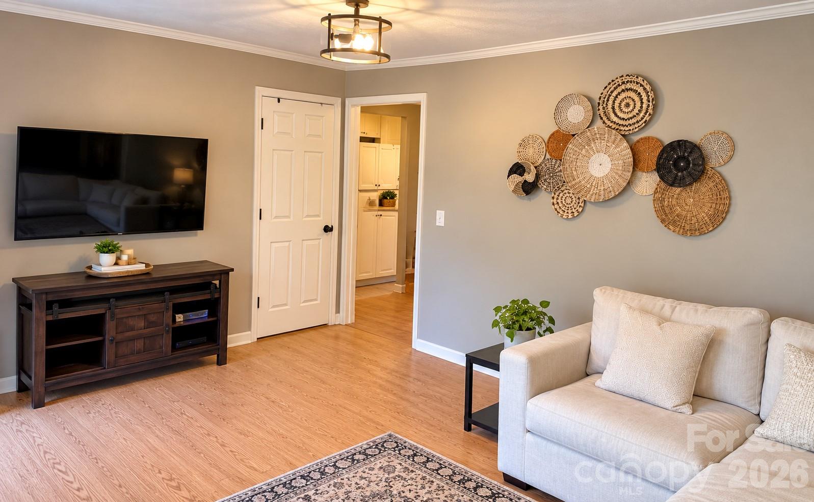 96 Rolling Hills Road Property Photo 4