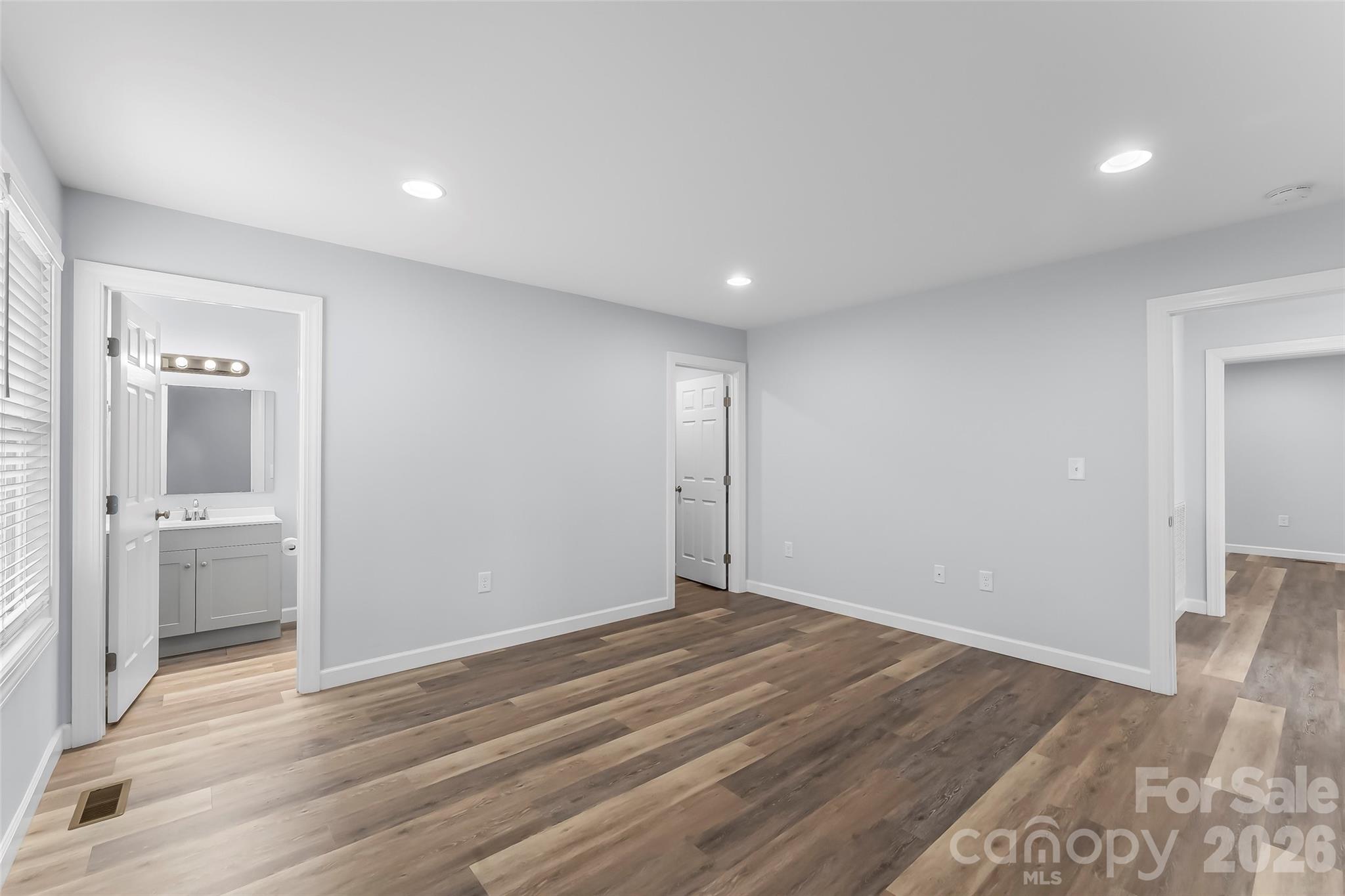 112 Elm Street Property Photo 16