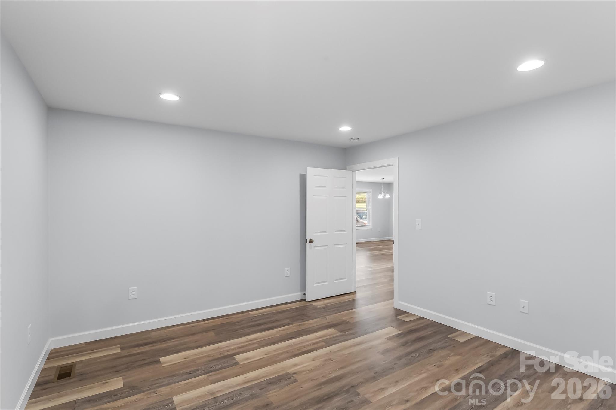 112 Elm Street Property Photo 26