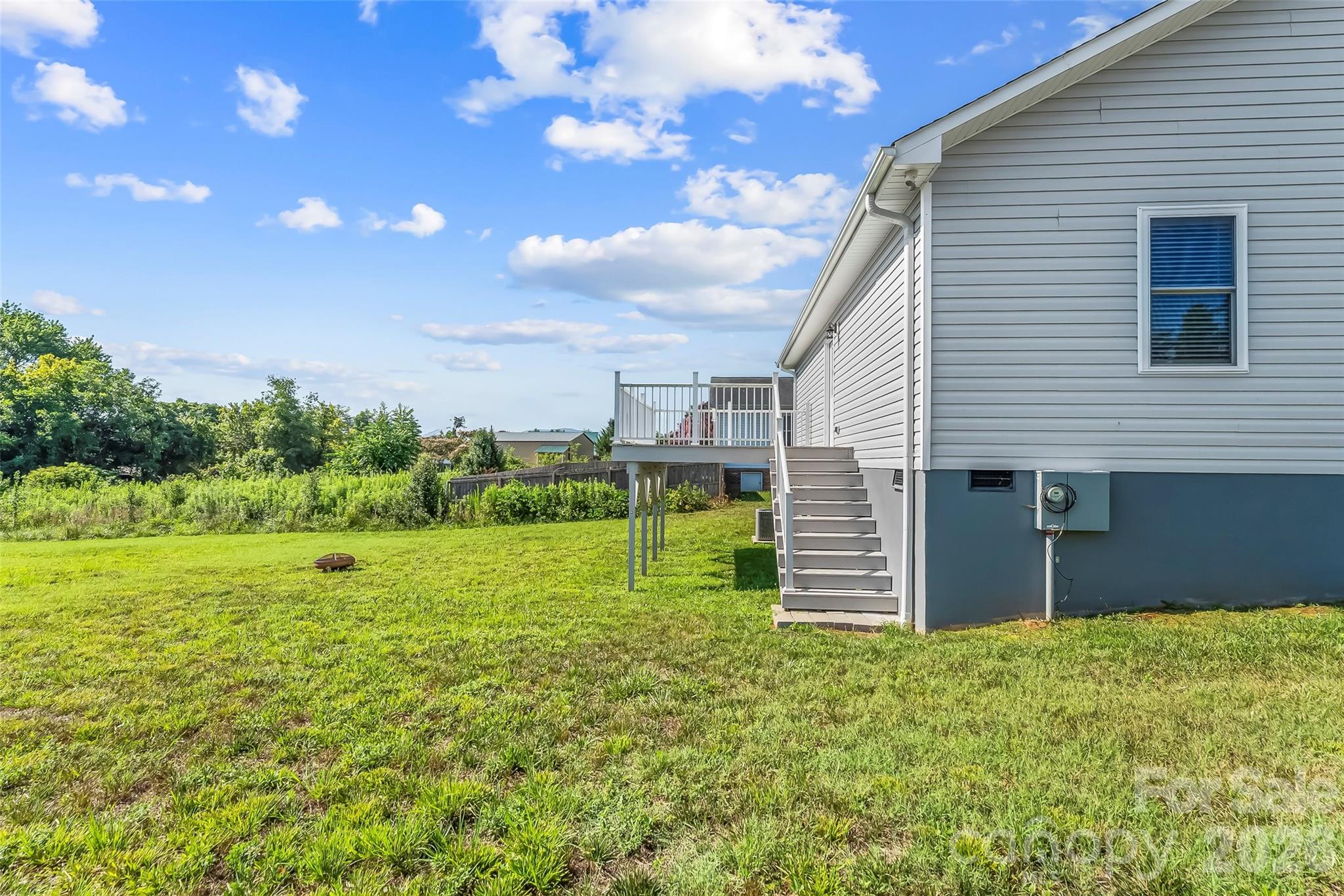 112 Elm Street Property Photo 33