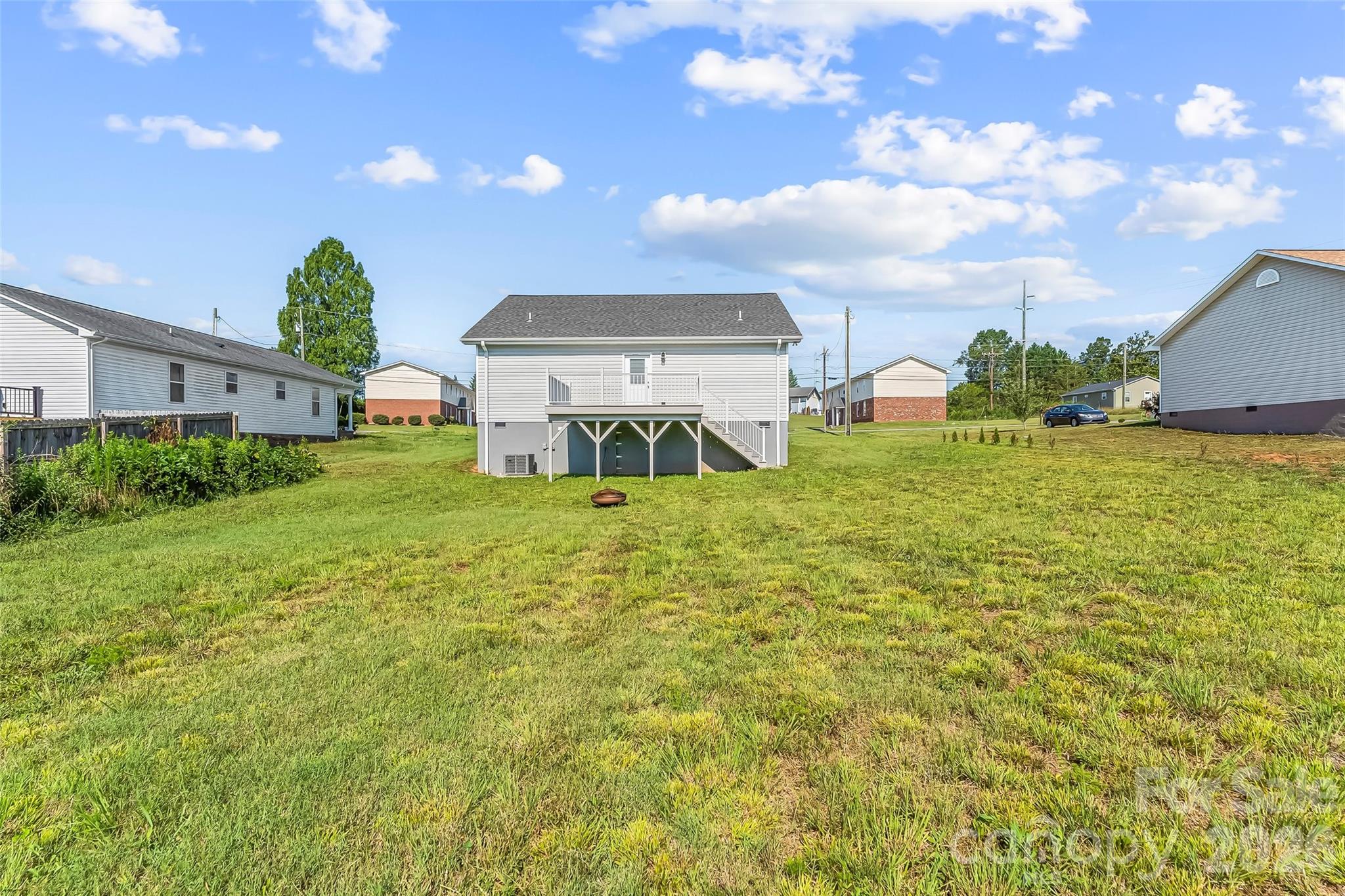 112 Elm Street Property Photo 34