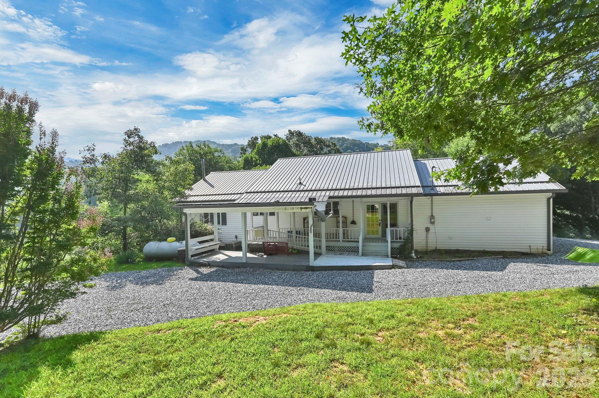 553 Morgan Branch Road Property Photo 5