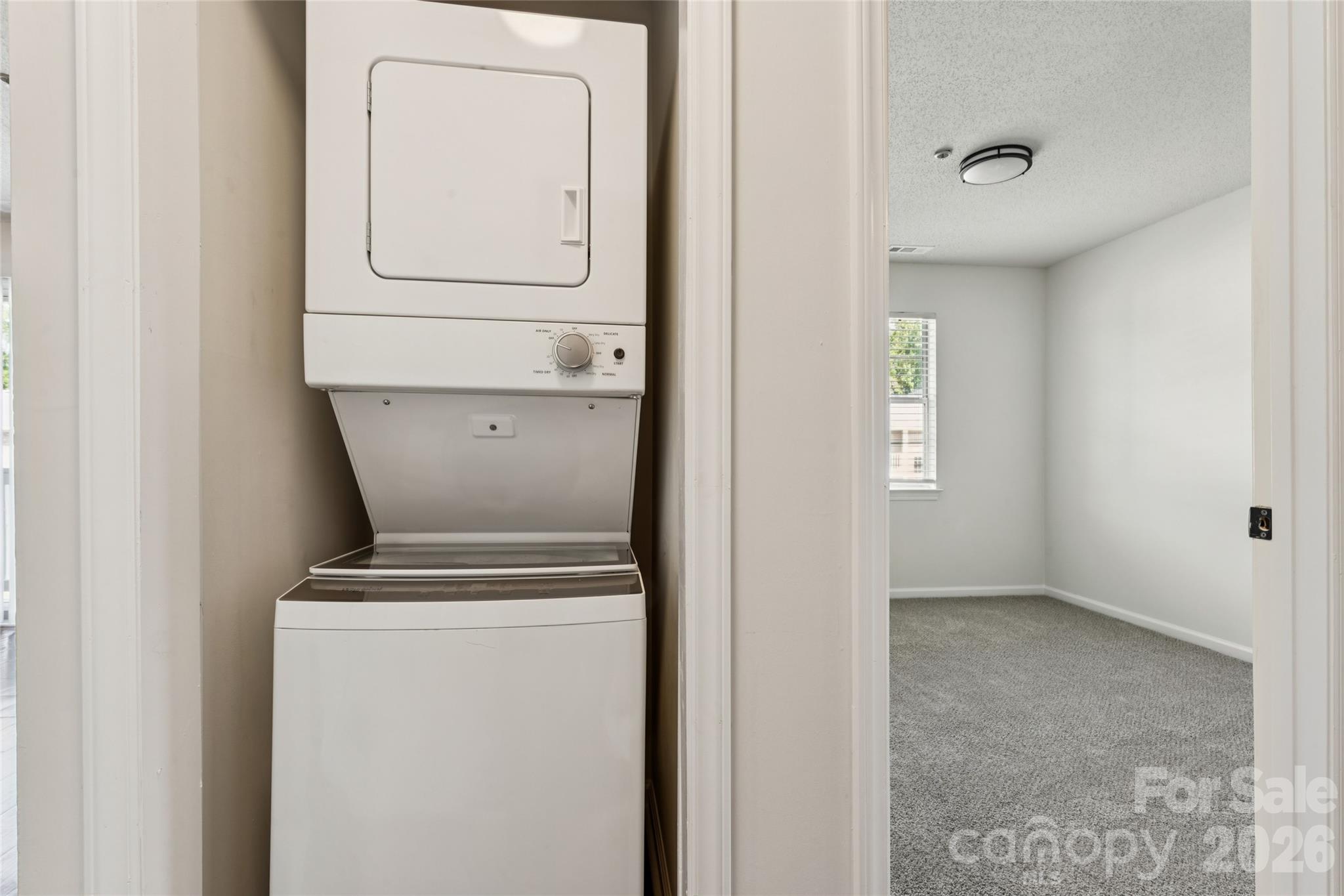 1620 Arlyn Circle L Property Photo 11