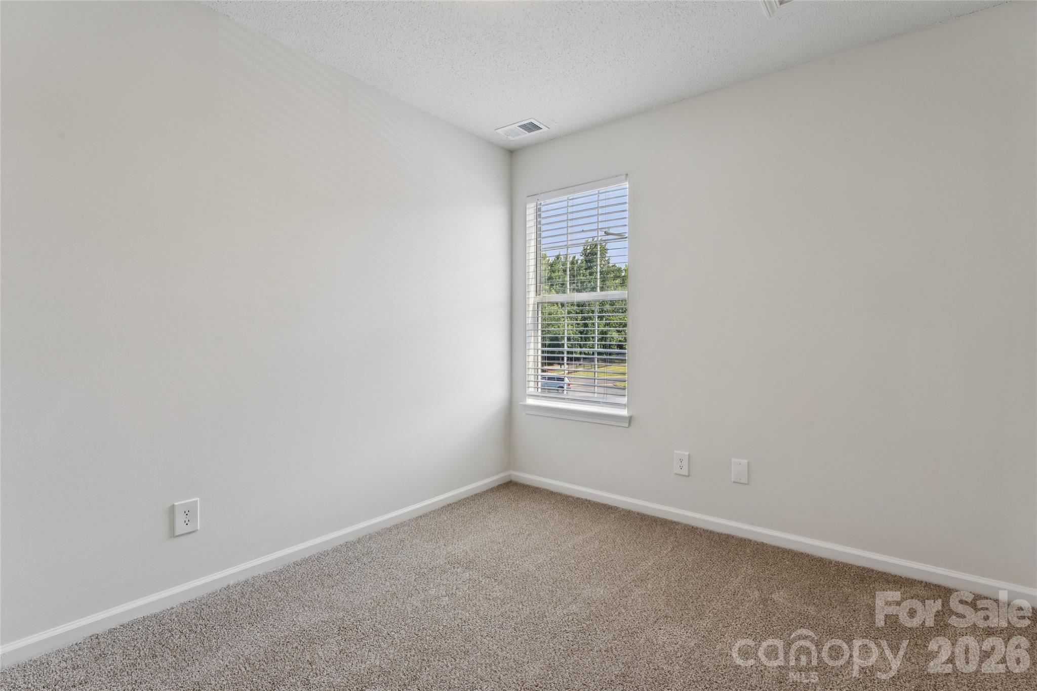 1620 Arlyn Circle L Property Photo 20