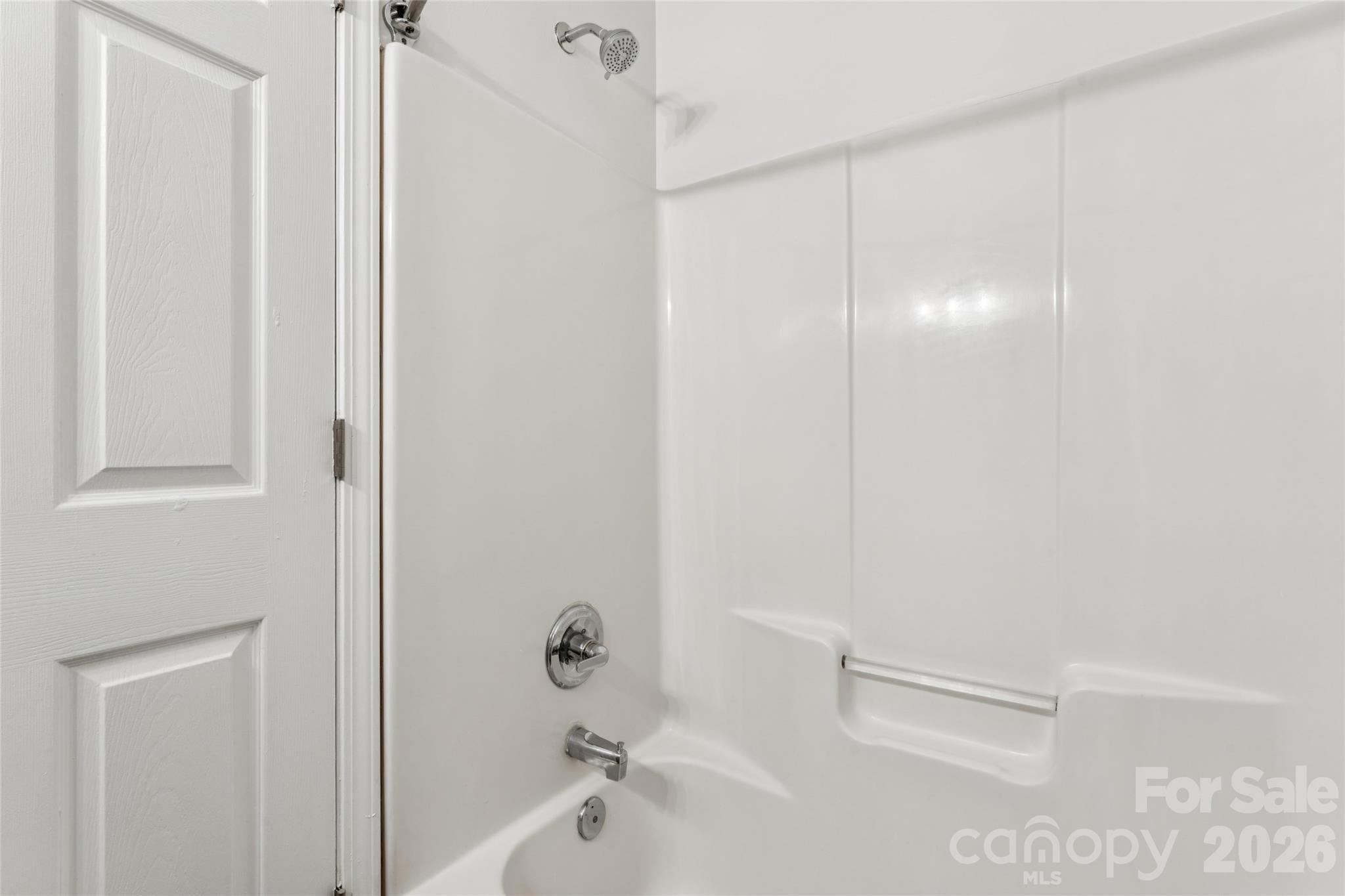 1638 Arlyn Circle G Property Photo 15