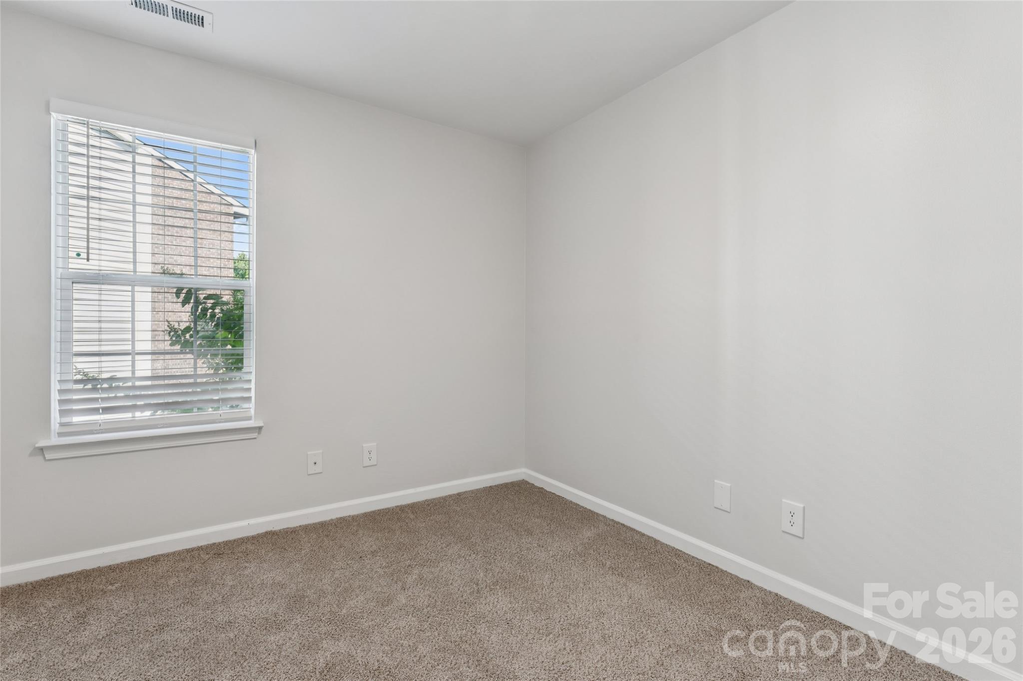 1638 Arlyn Circle G Property Photo 21