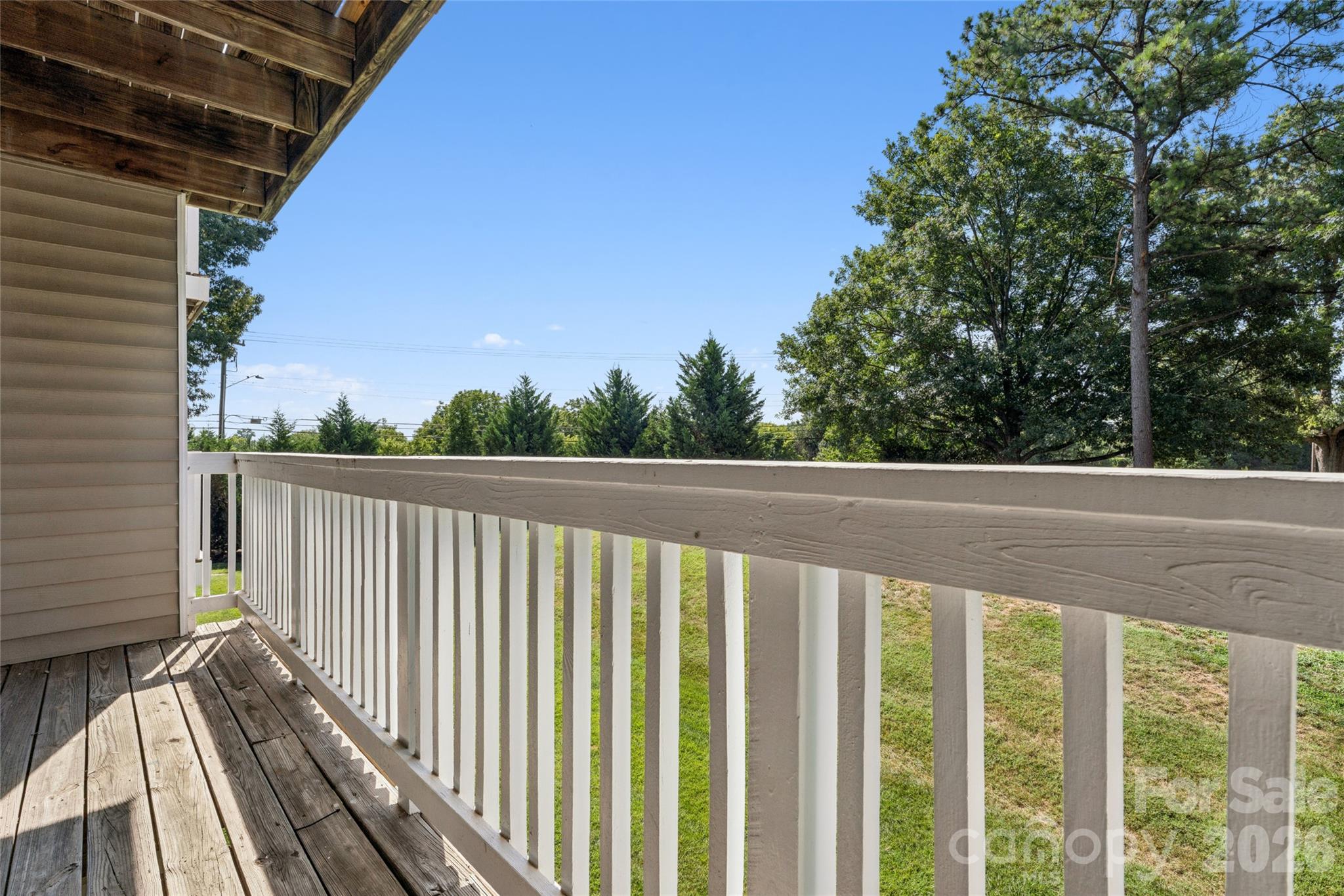 1638 Arlyn Circle G Property Photo 23