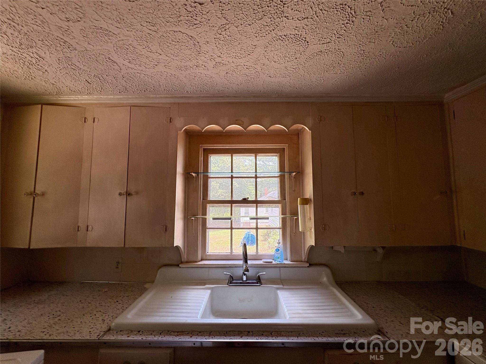 406 Circle Drive Property Photo 9