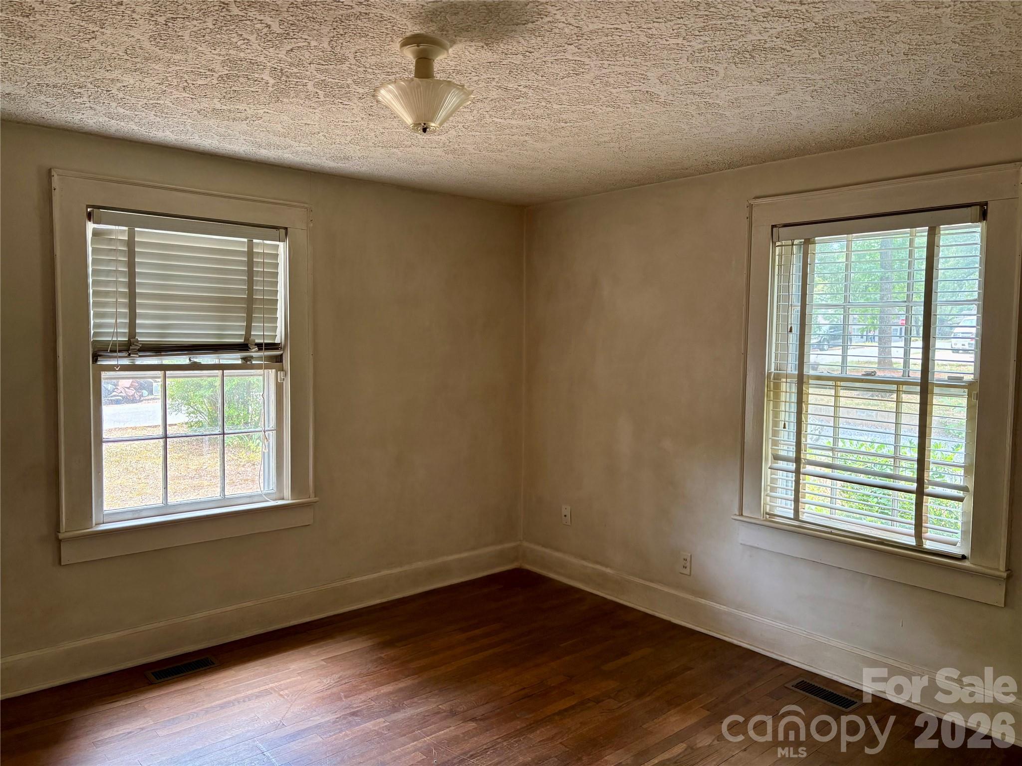 406 Circle Drive Property Photo 23