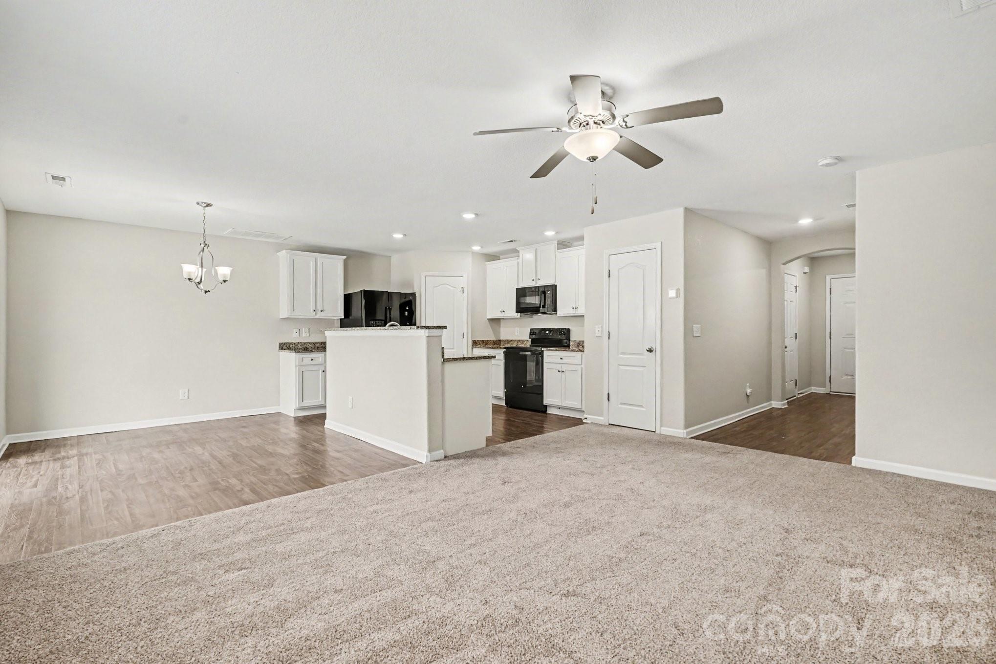 2240 Latimer Lane Property Photo 3