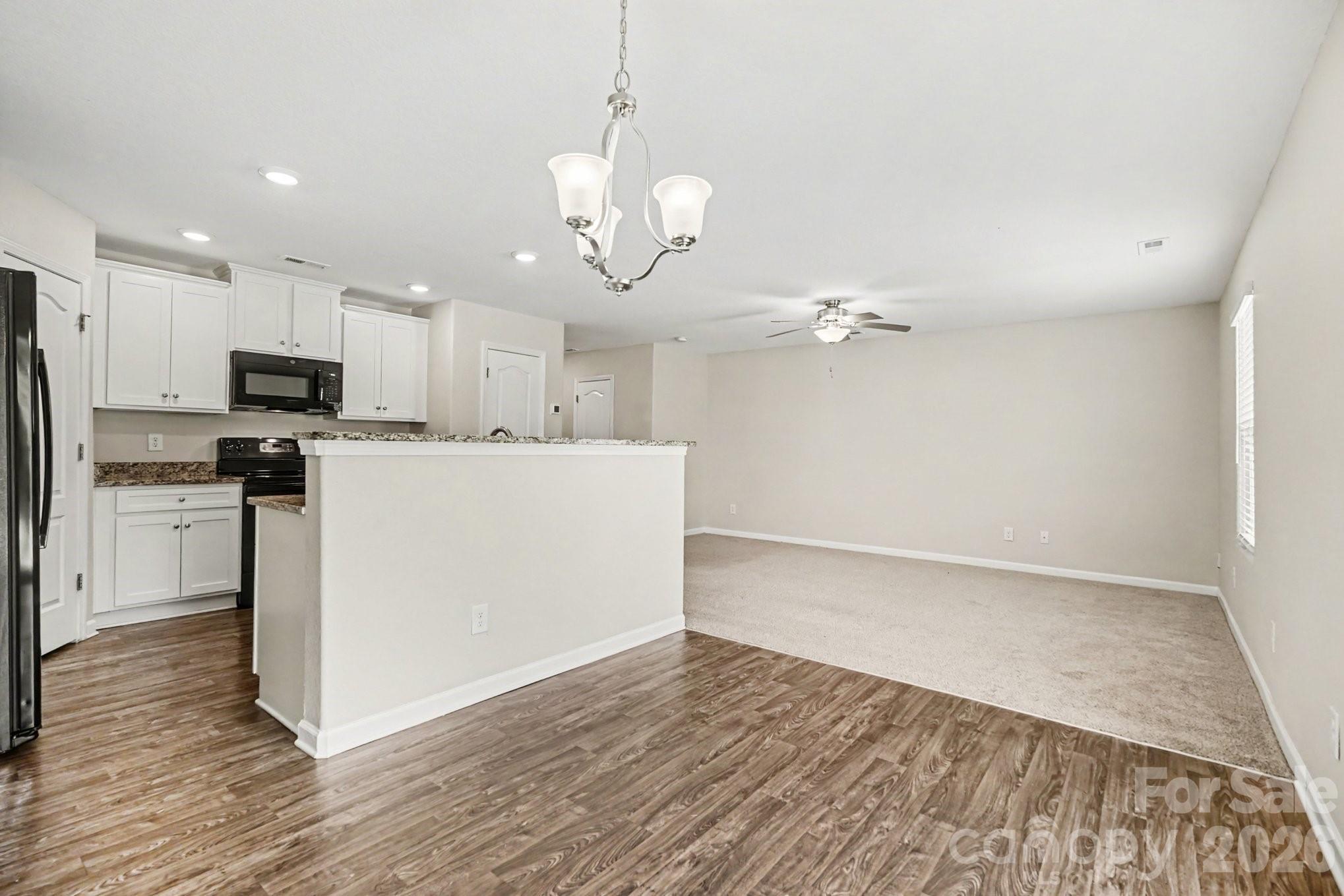 2240 Latimer Lane Property Photo 4