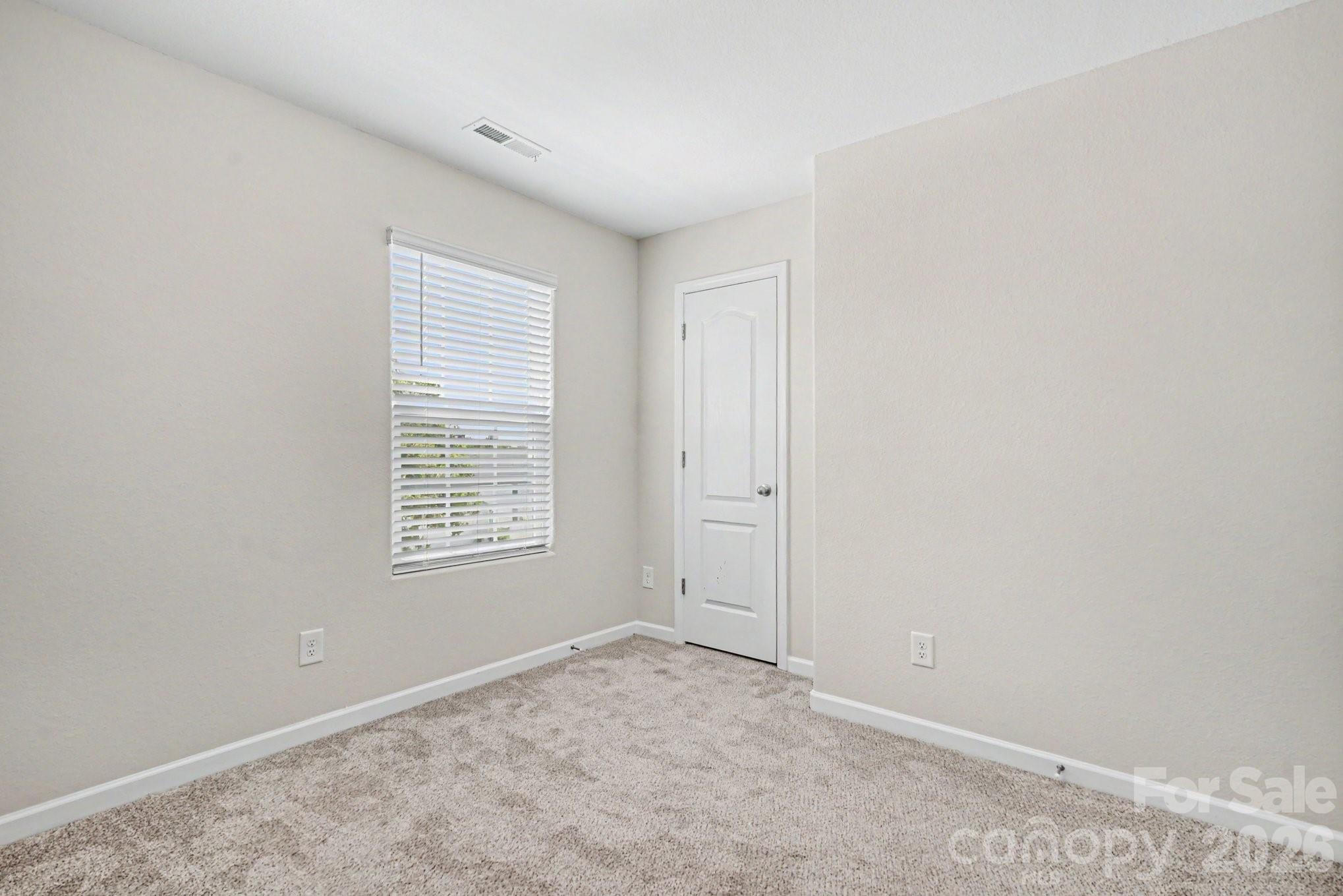2240 Latimer Lane Property Photo 10