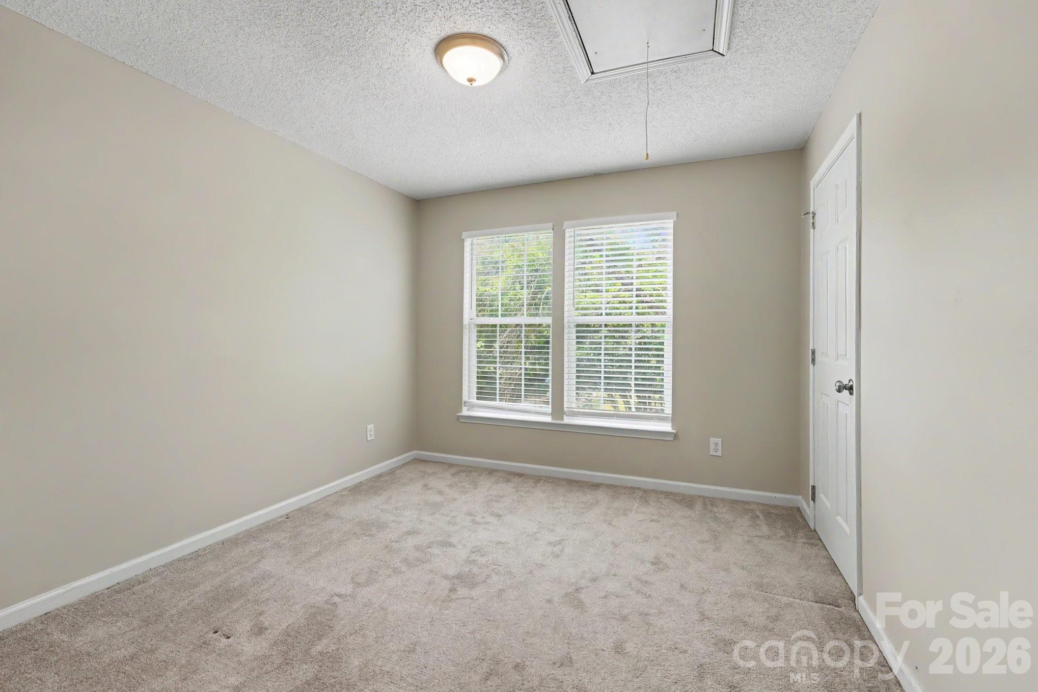 8716 Barrister Way Property Photo 9